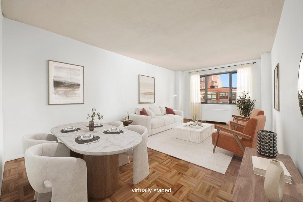 300 E 40th Street 28-P