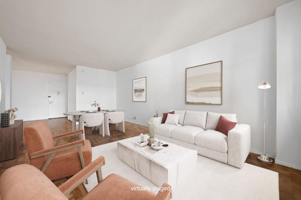 300 E 40th Street 28-P