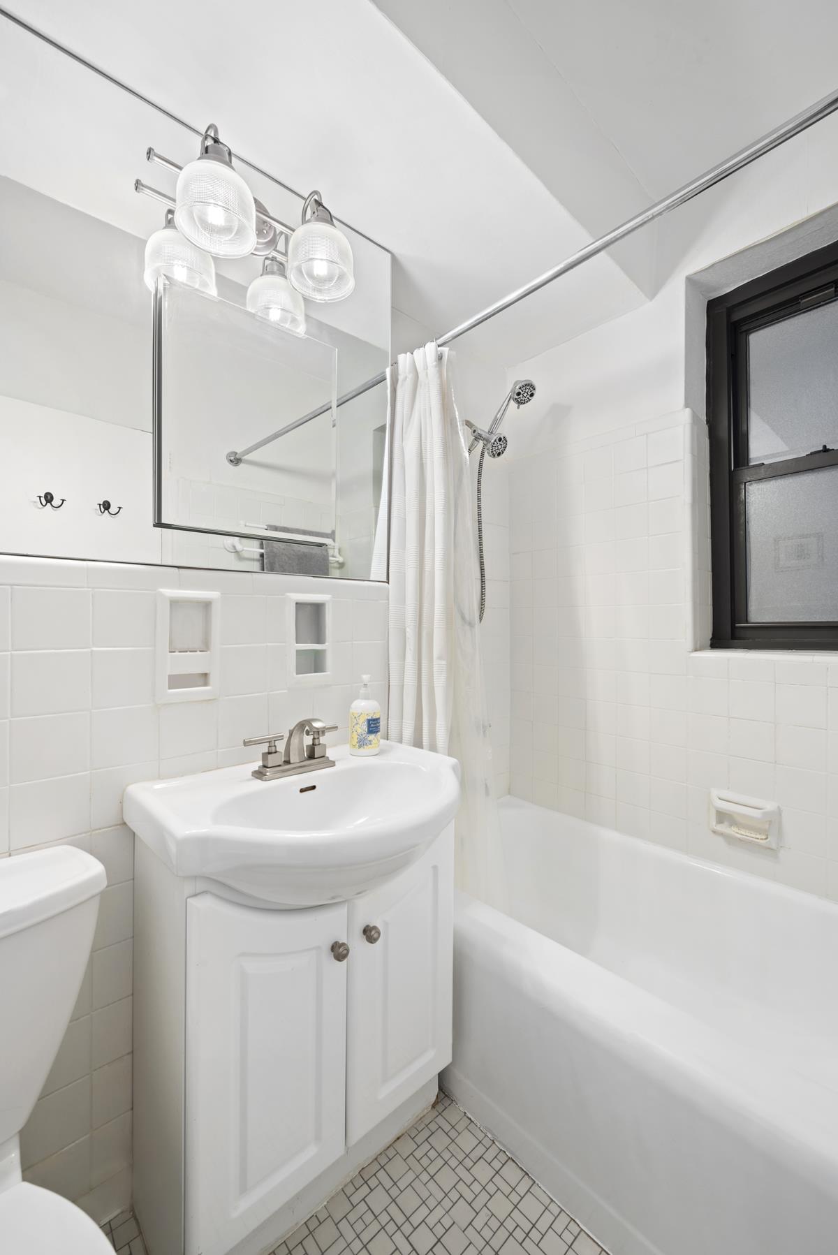 357 E 57th Street 10-G