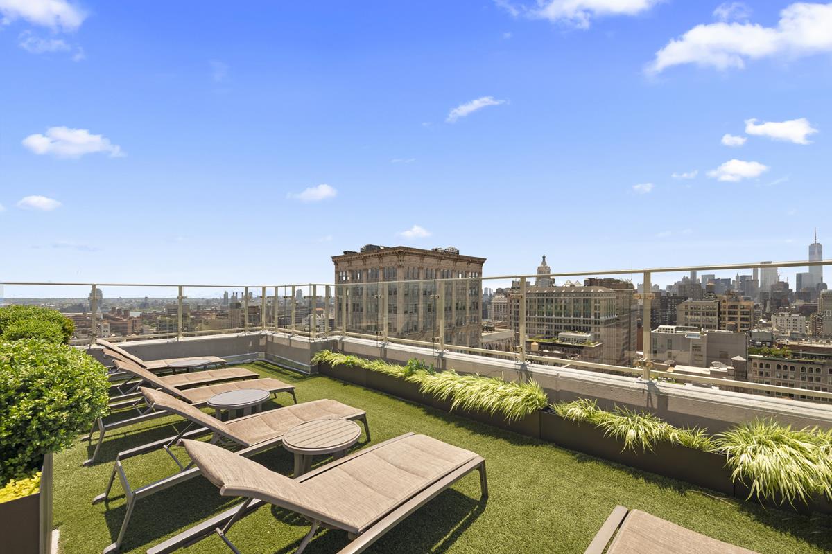 280 Park Avenue S 12M