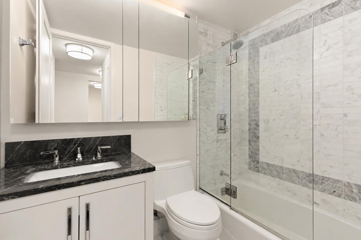 200 E 94th Street 125