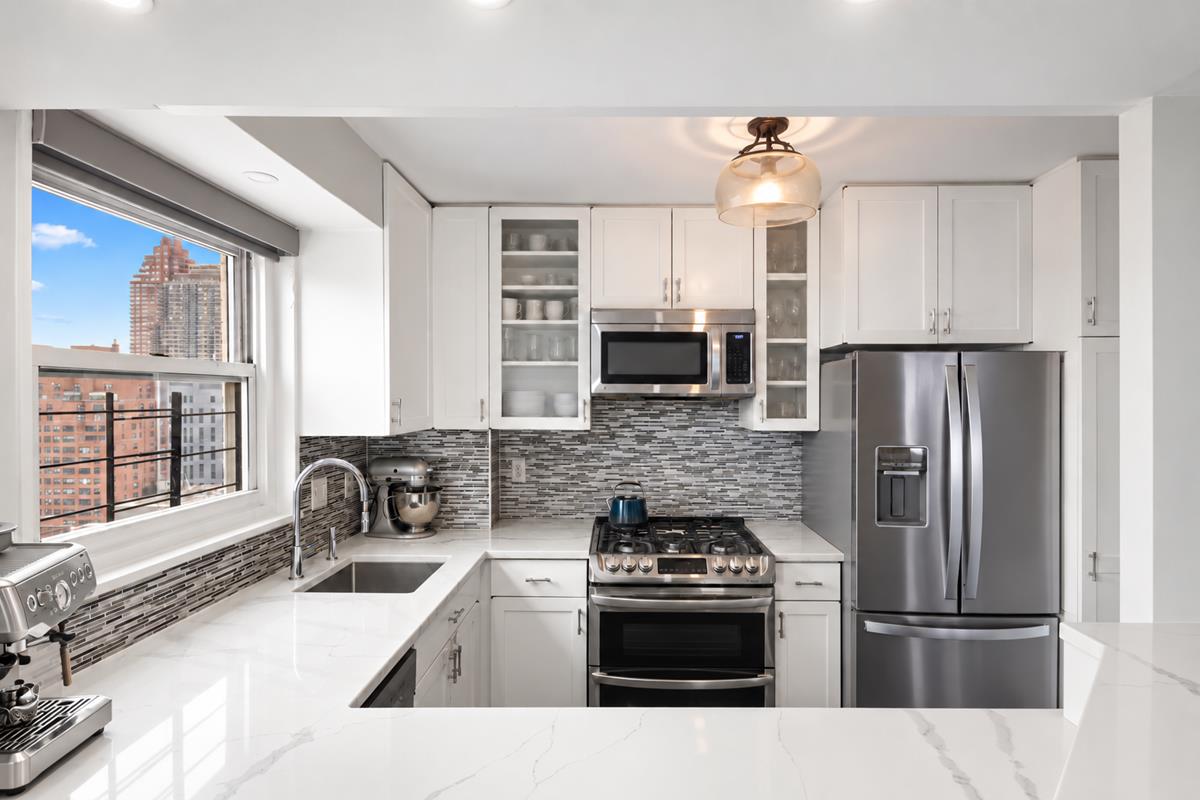 400 E 77th Street PH-A
