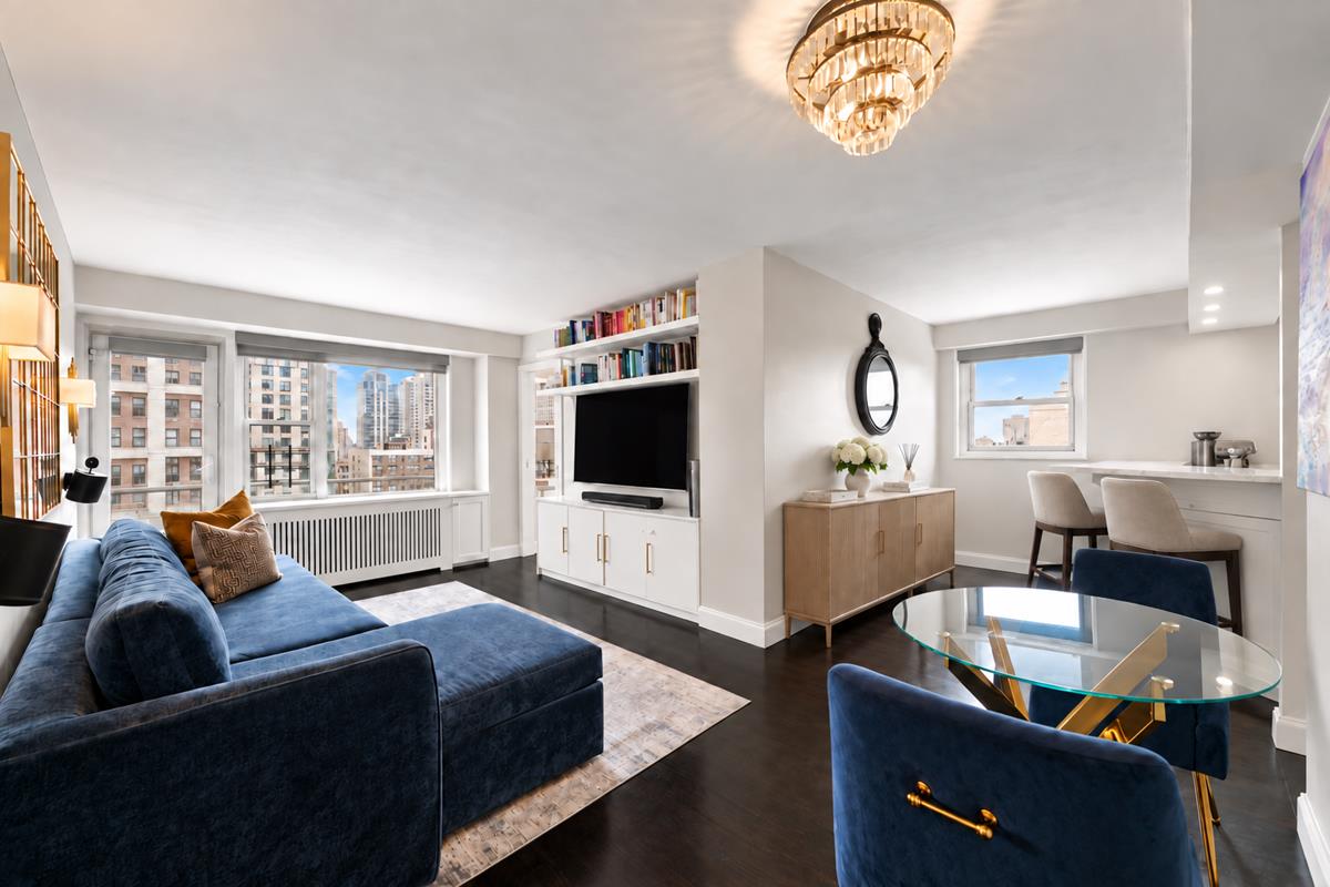 400 E 77th Street 19A