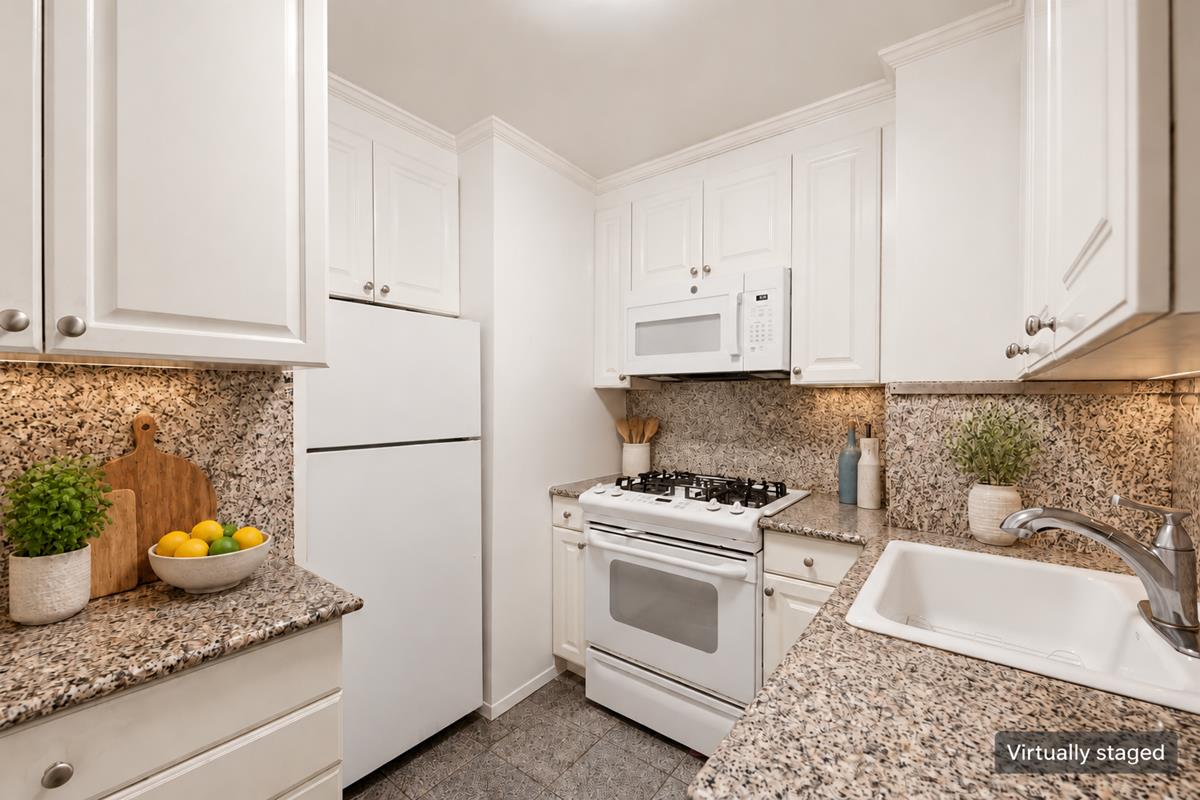 400 E 77th Street 2G