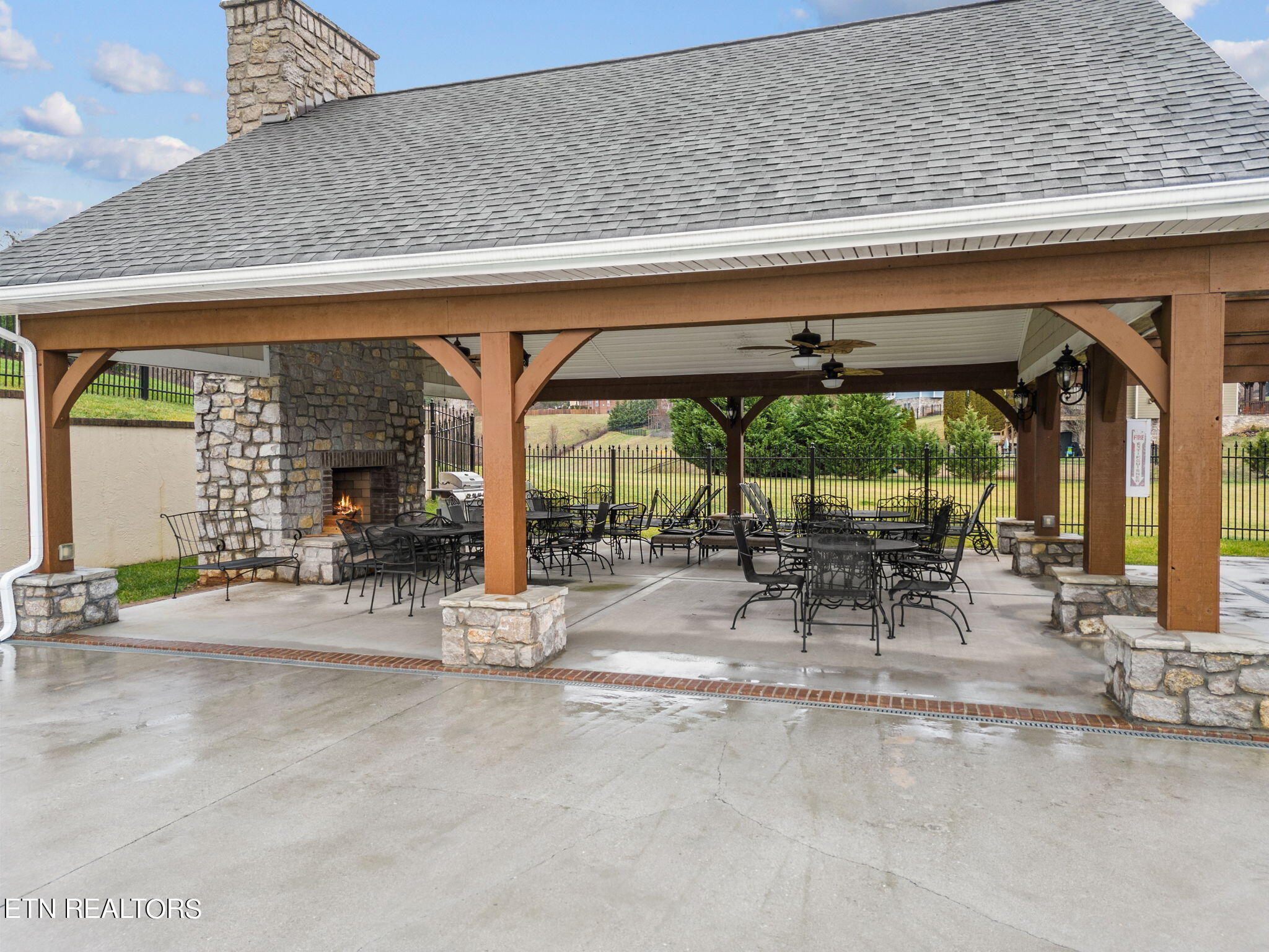 473 Laurel Ridge Lane