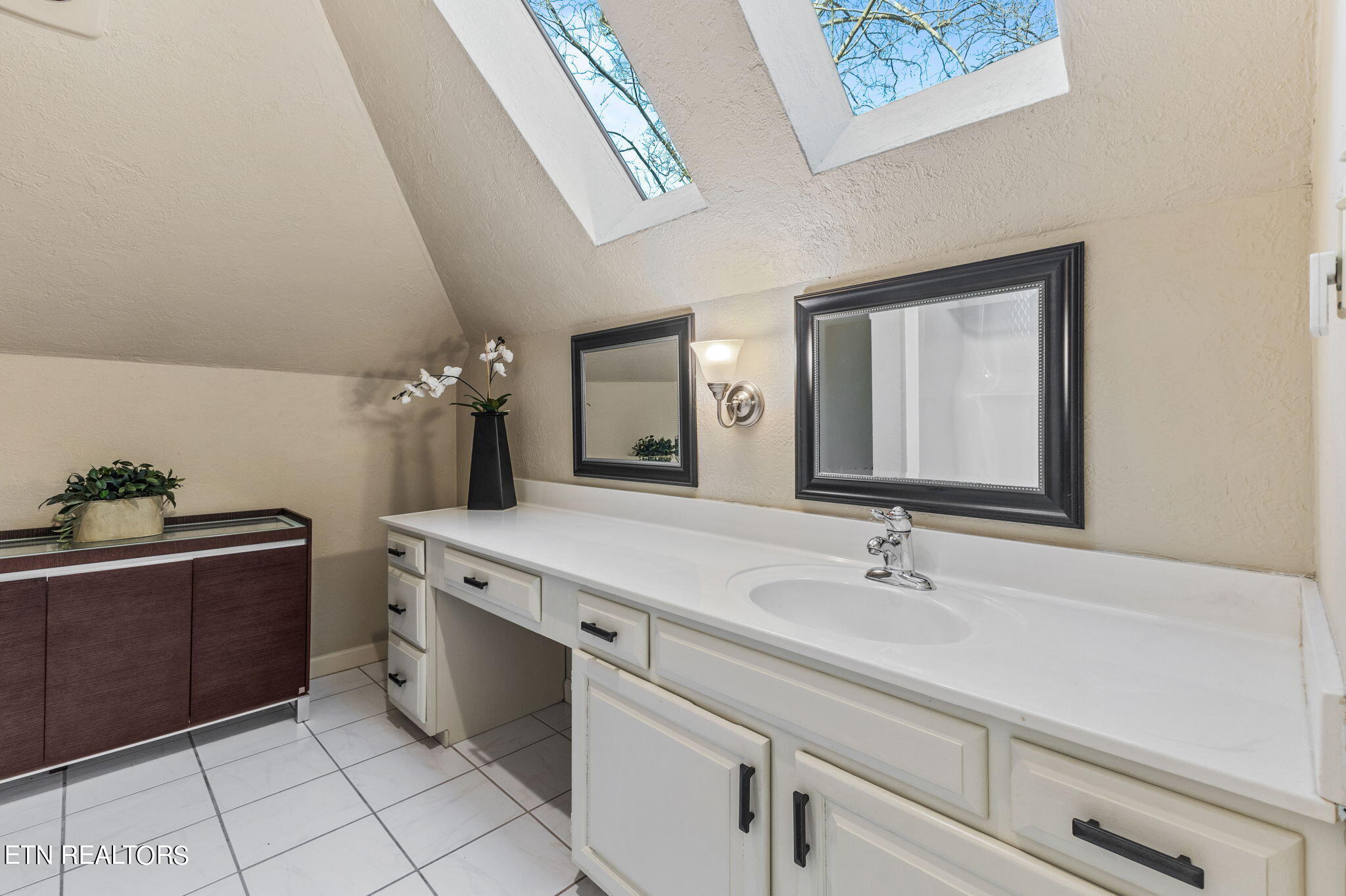 1004 Craigland Court