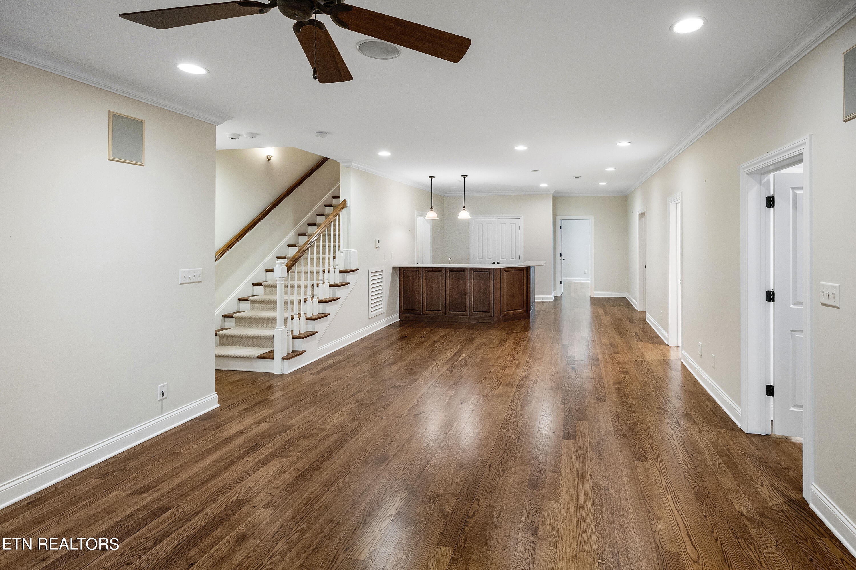 1438 Villa Forest Way