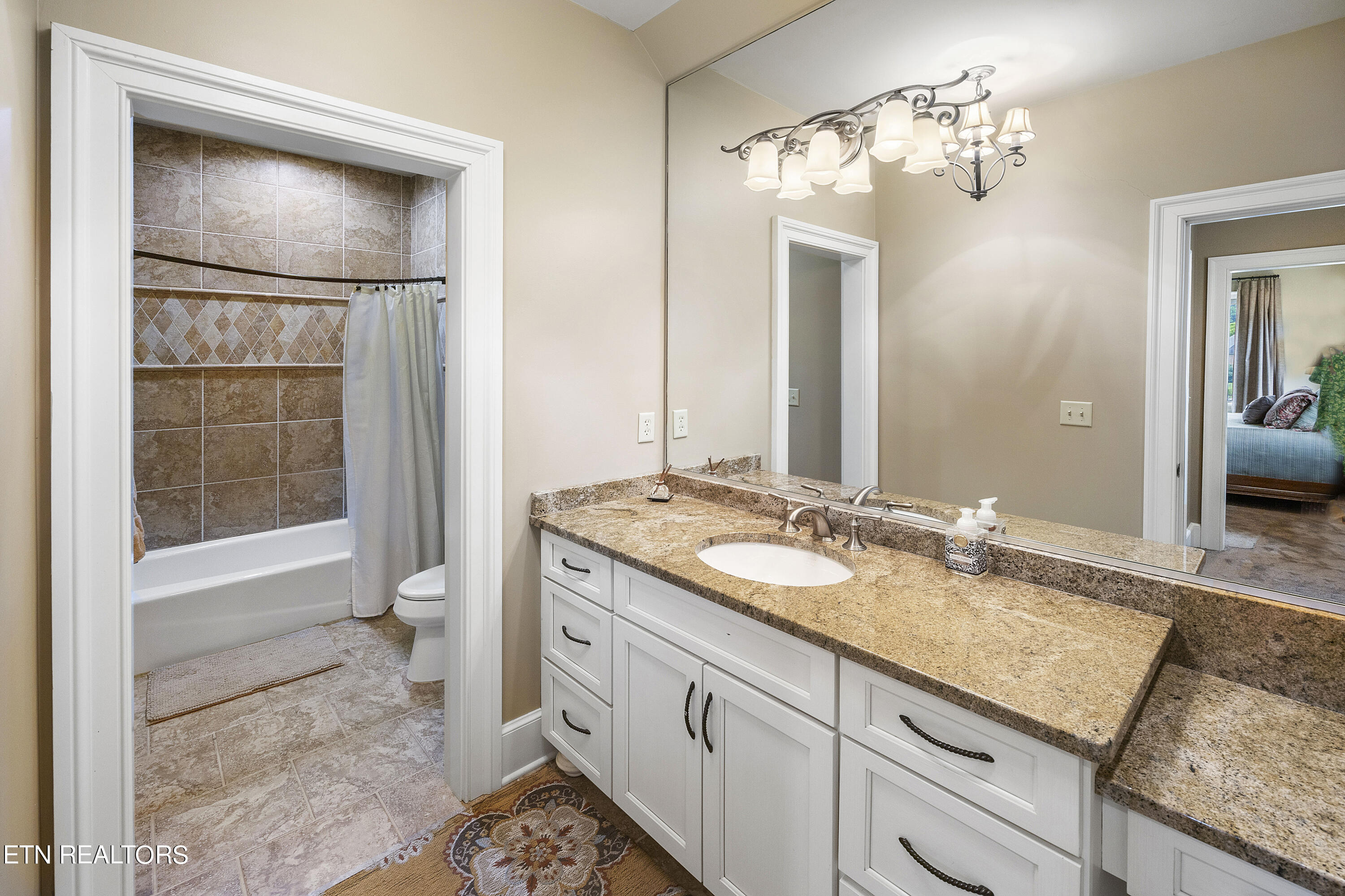 1618 Westland Lakes Way