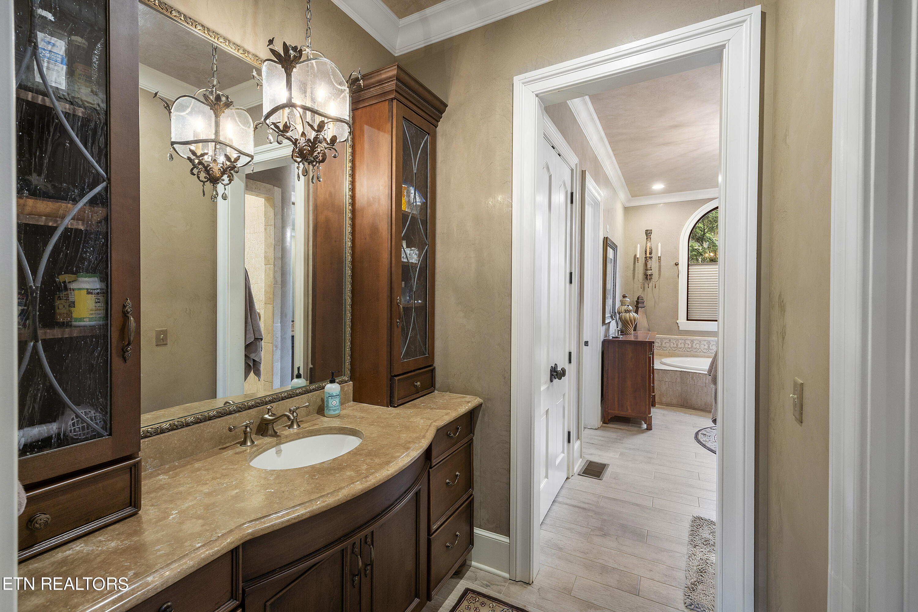 1618 Westland Lakes Way