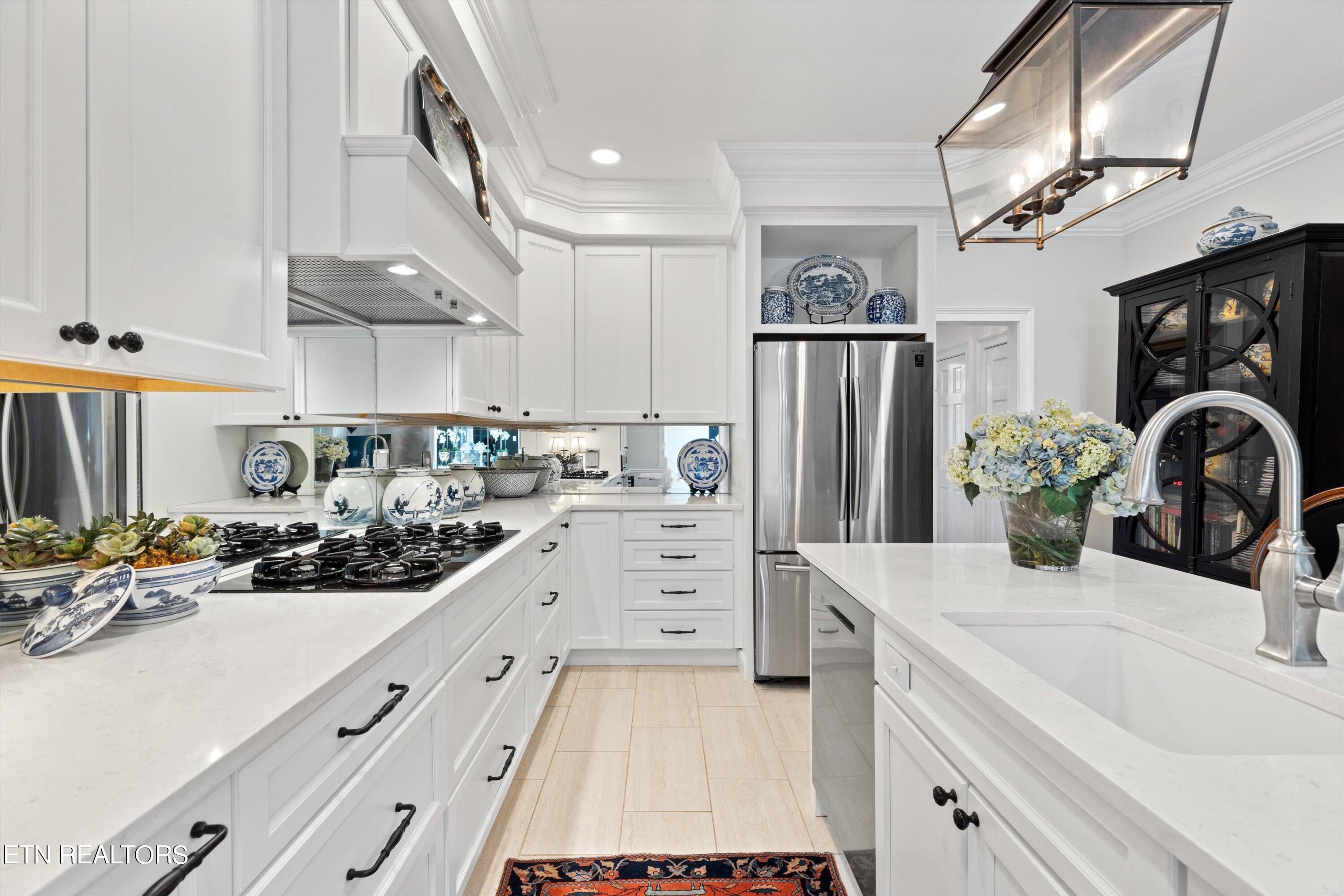 3340 Kingston Pike, 4