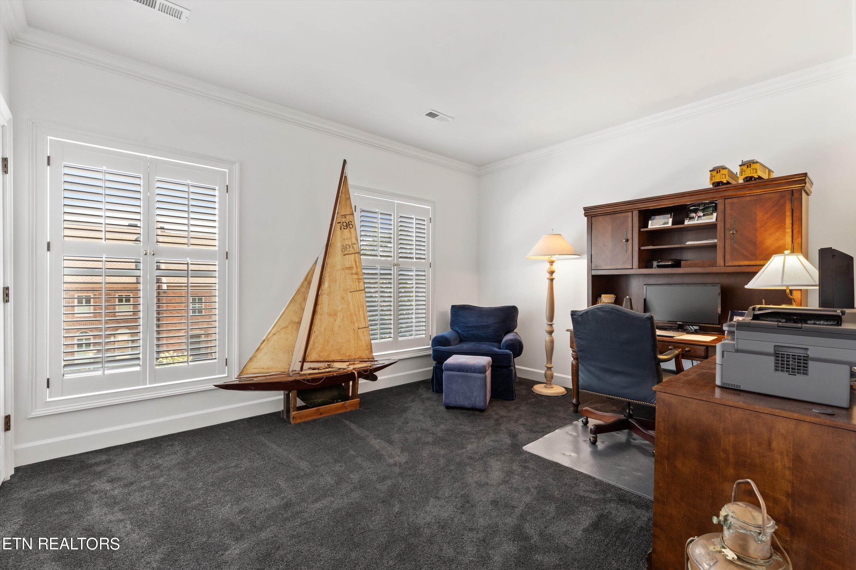 3340 Kingston Pike, 4