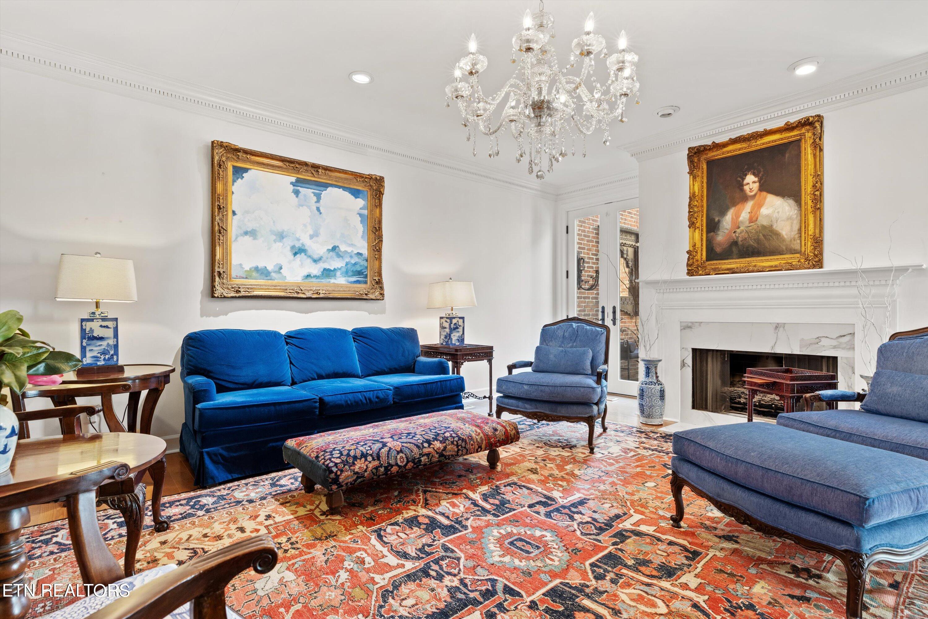 3340 Kingston Pike, 4