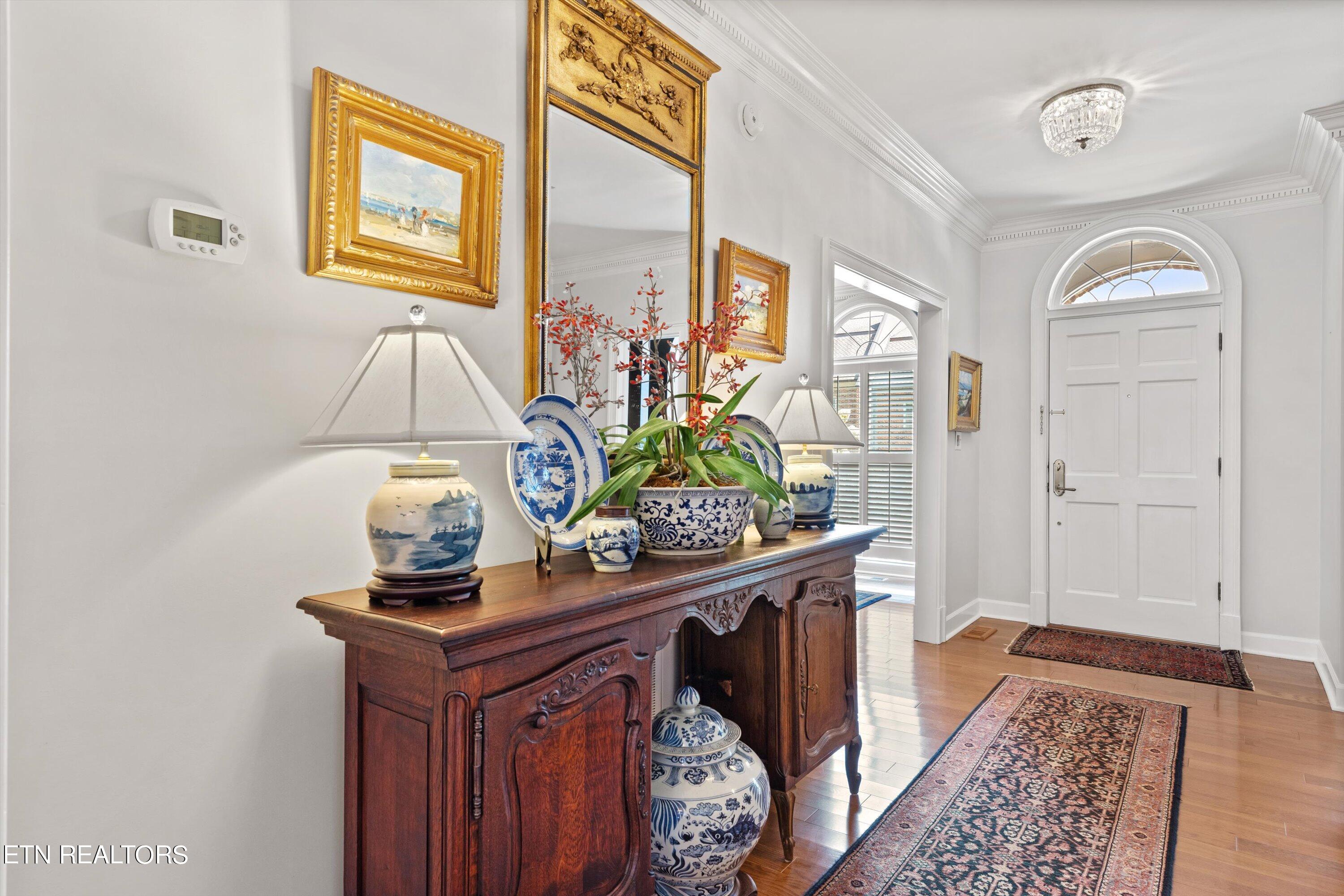 3340 Kingston Pike, 4