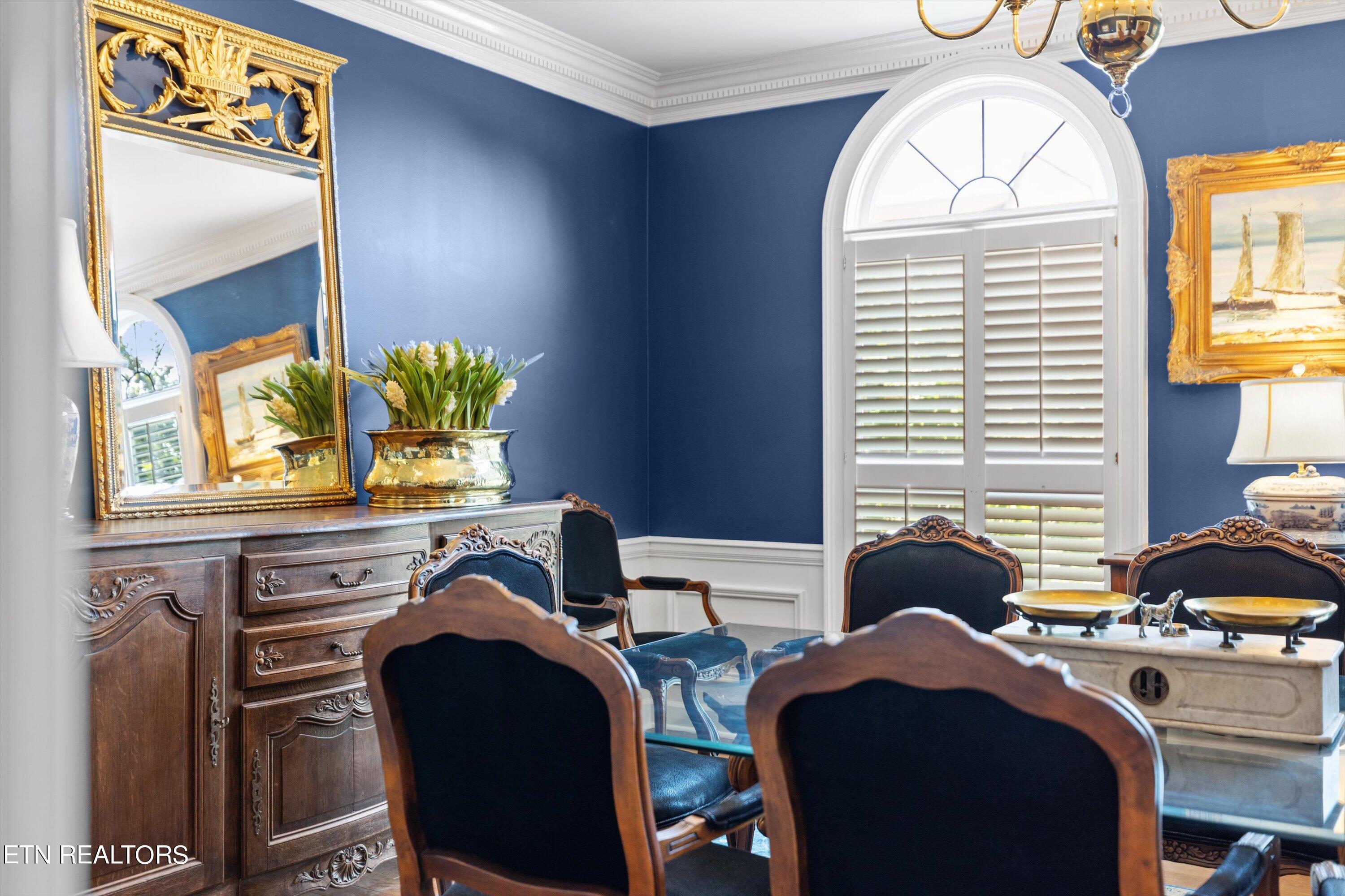 3340 Kingston Pike, 4