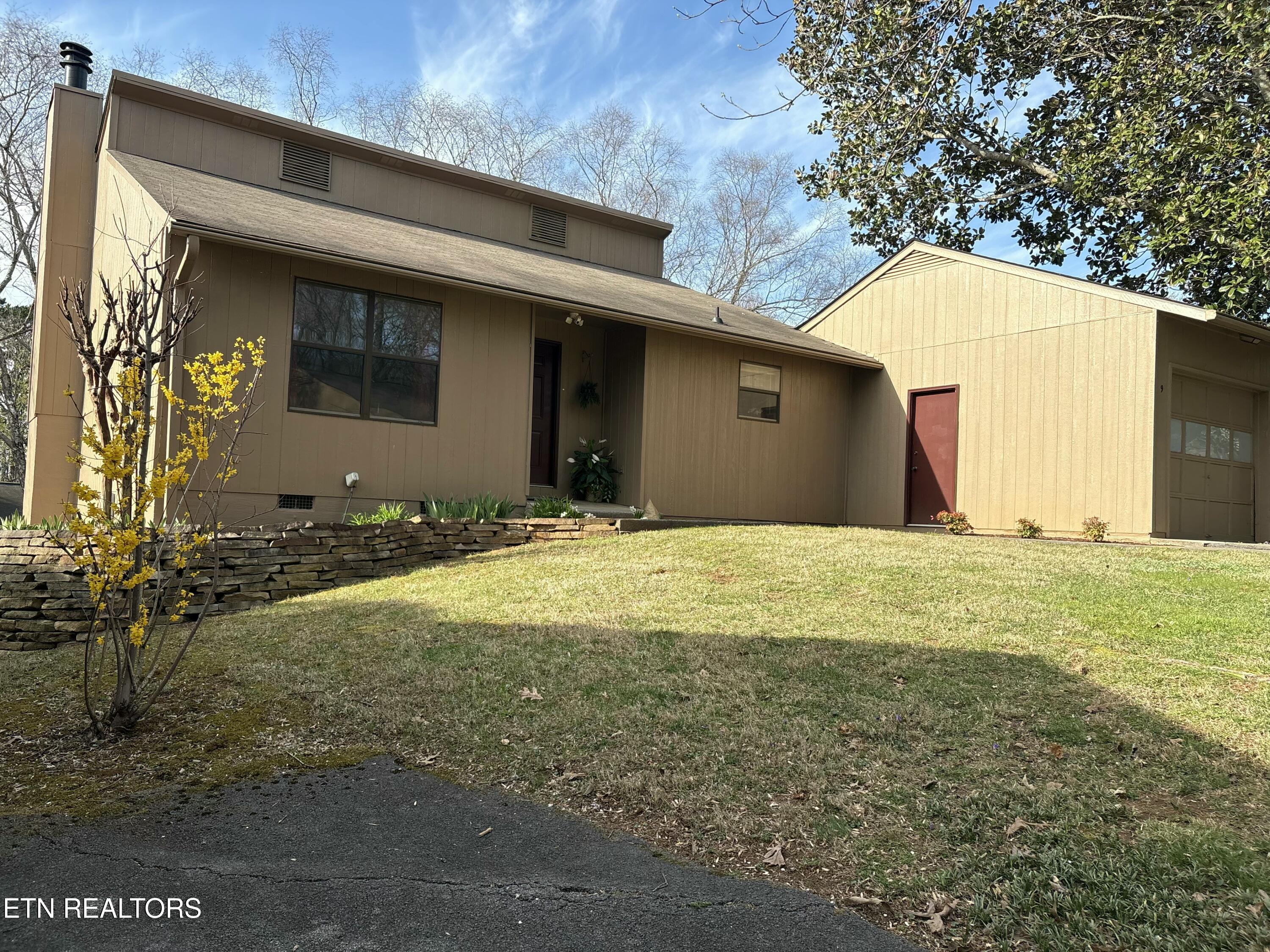 8709 Olde Colony Tr, 9