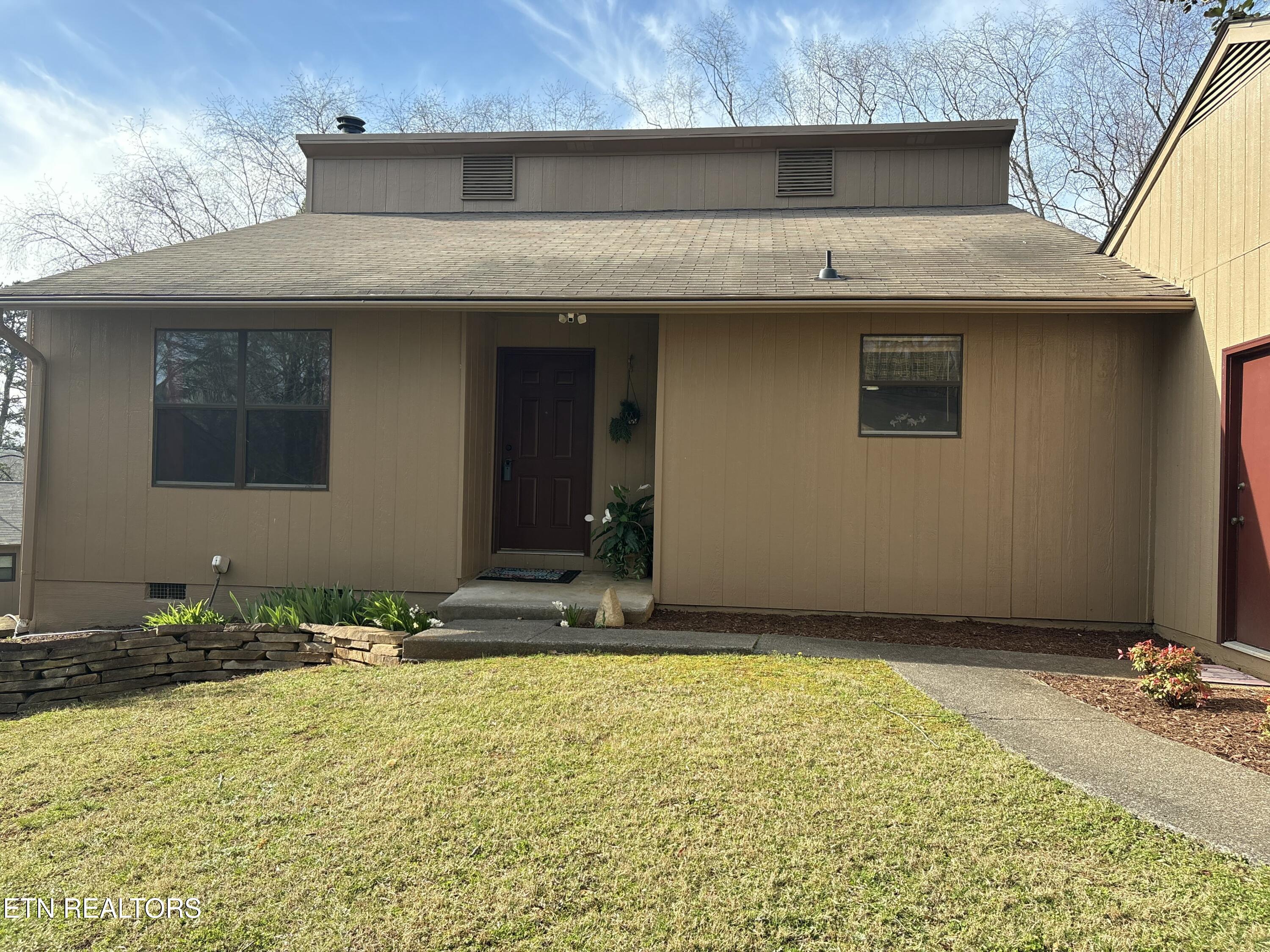 8709 Olde Colony Tr, 9