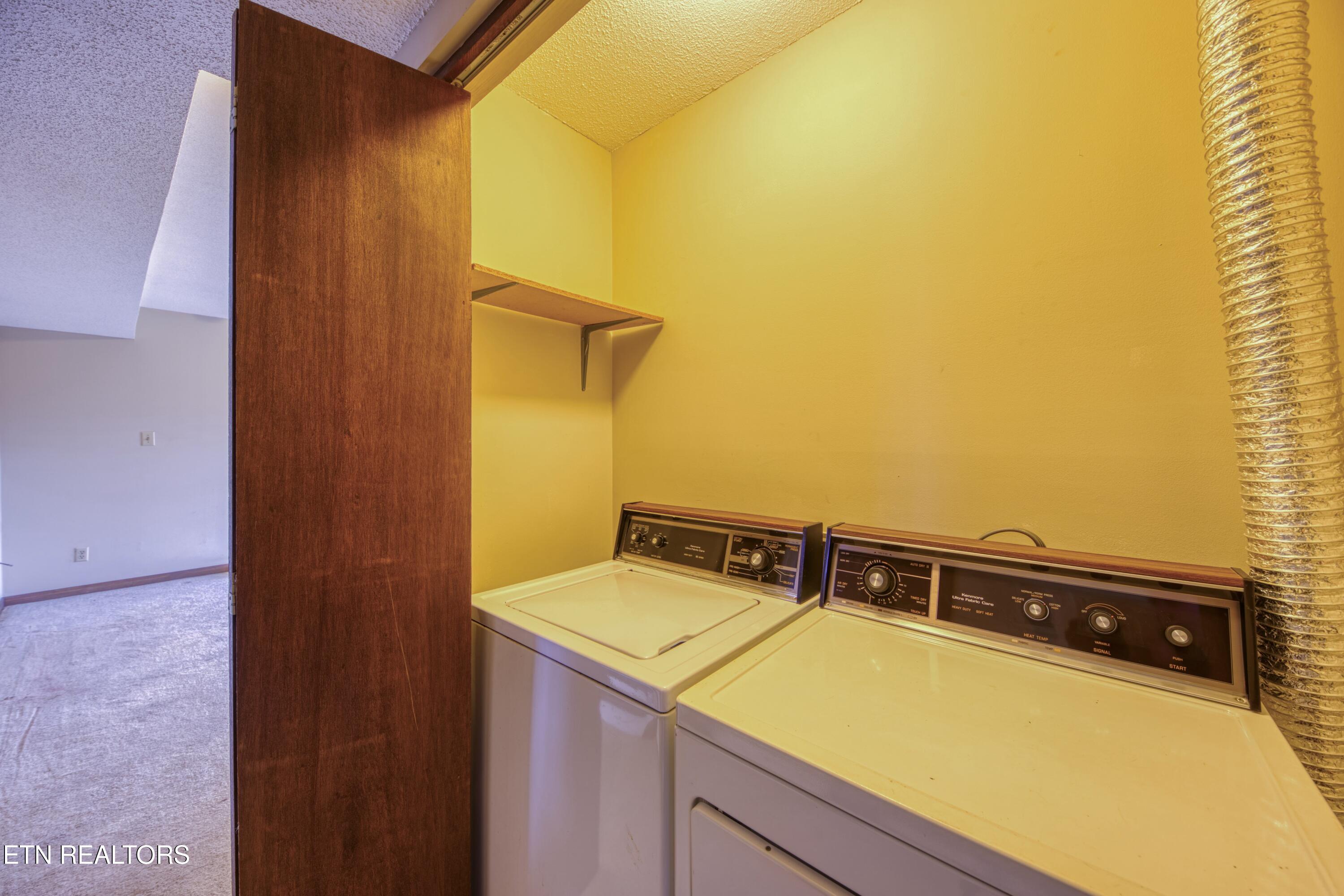 8709 Olde Colony Tr, 9