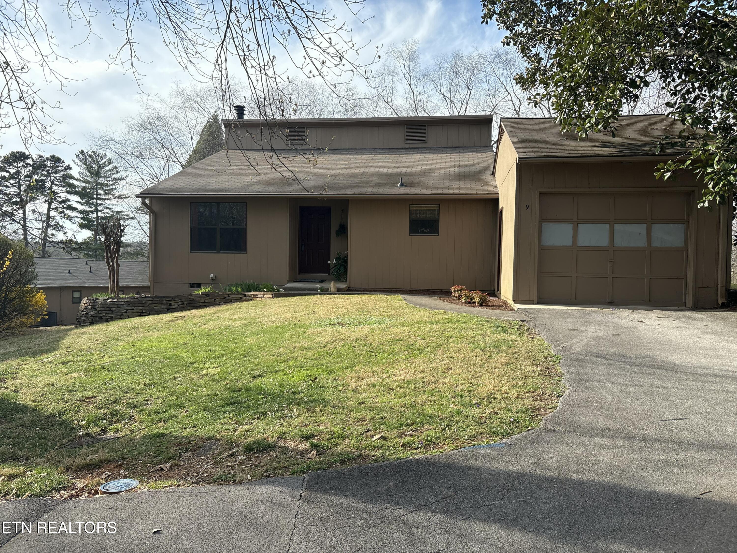 8709 Olde Colony Tr, 9