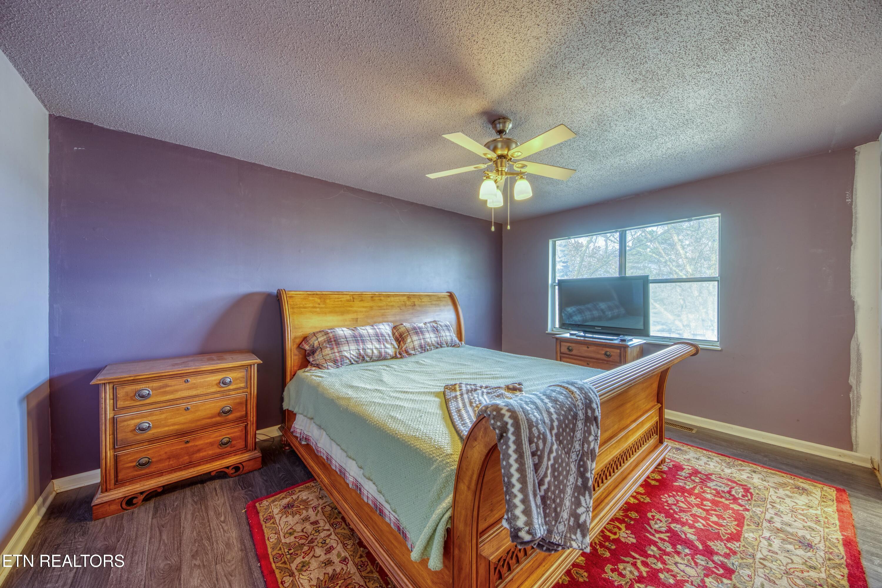 8709 Olde Colony Tr, 9