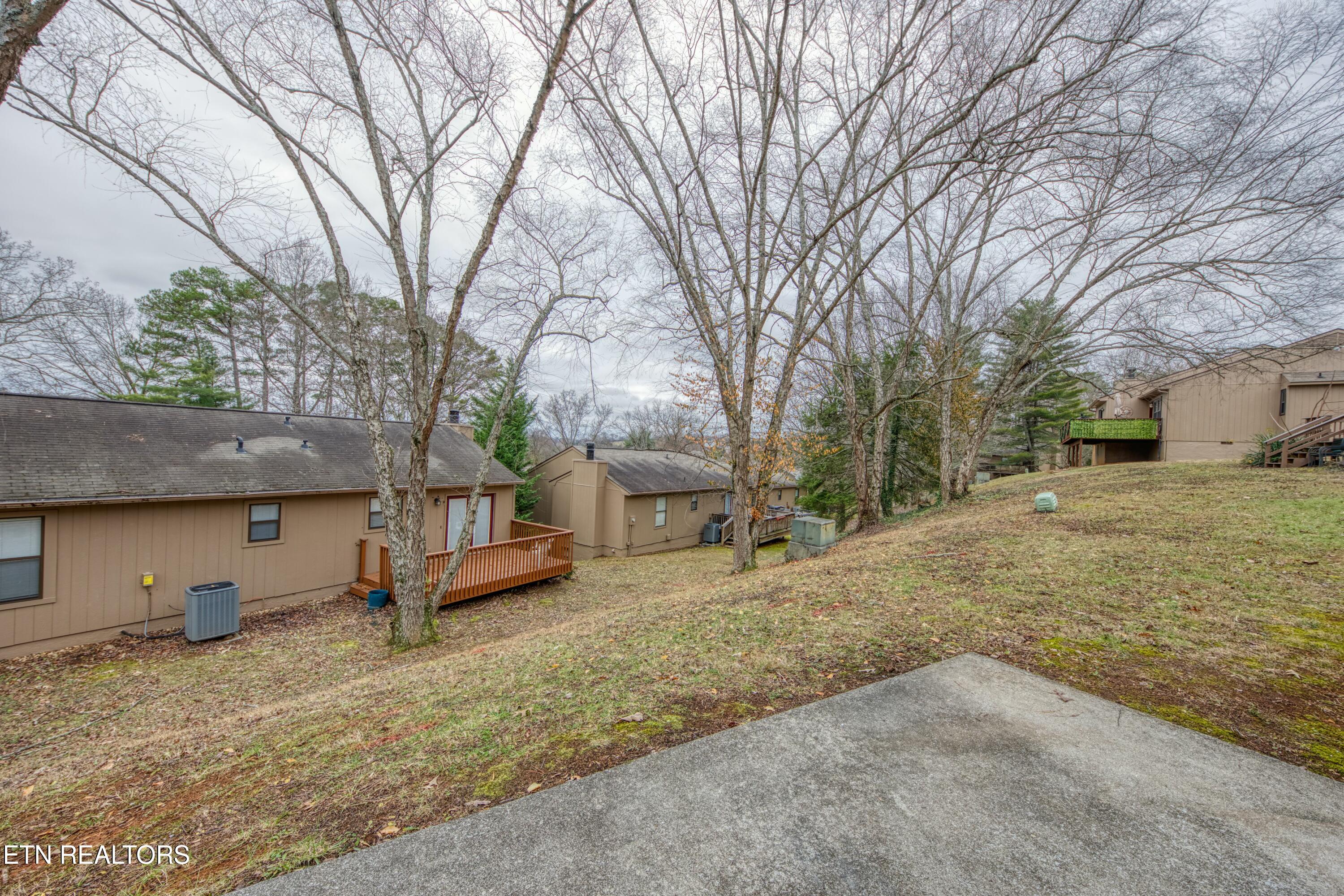 8709 Olde Colony Tr, 9