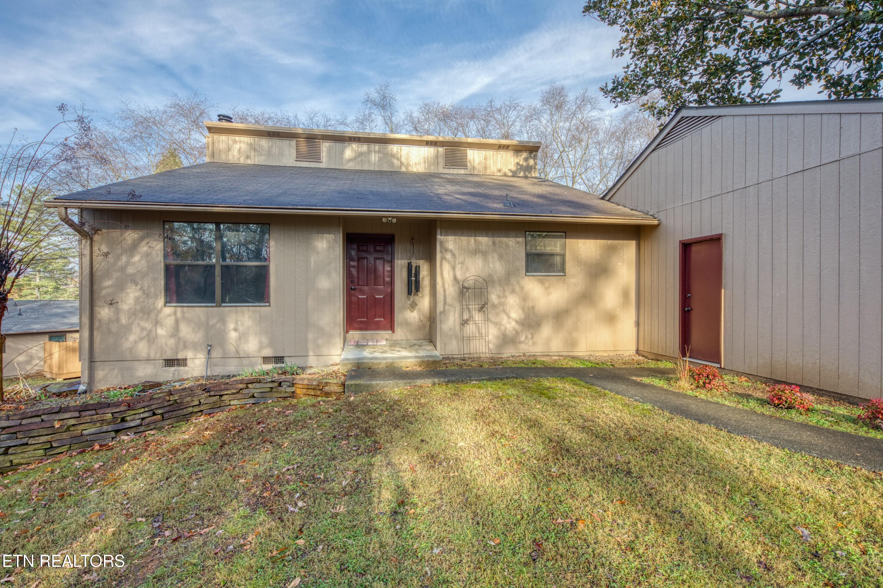 8709 Olde Colony Tr, 9