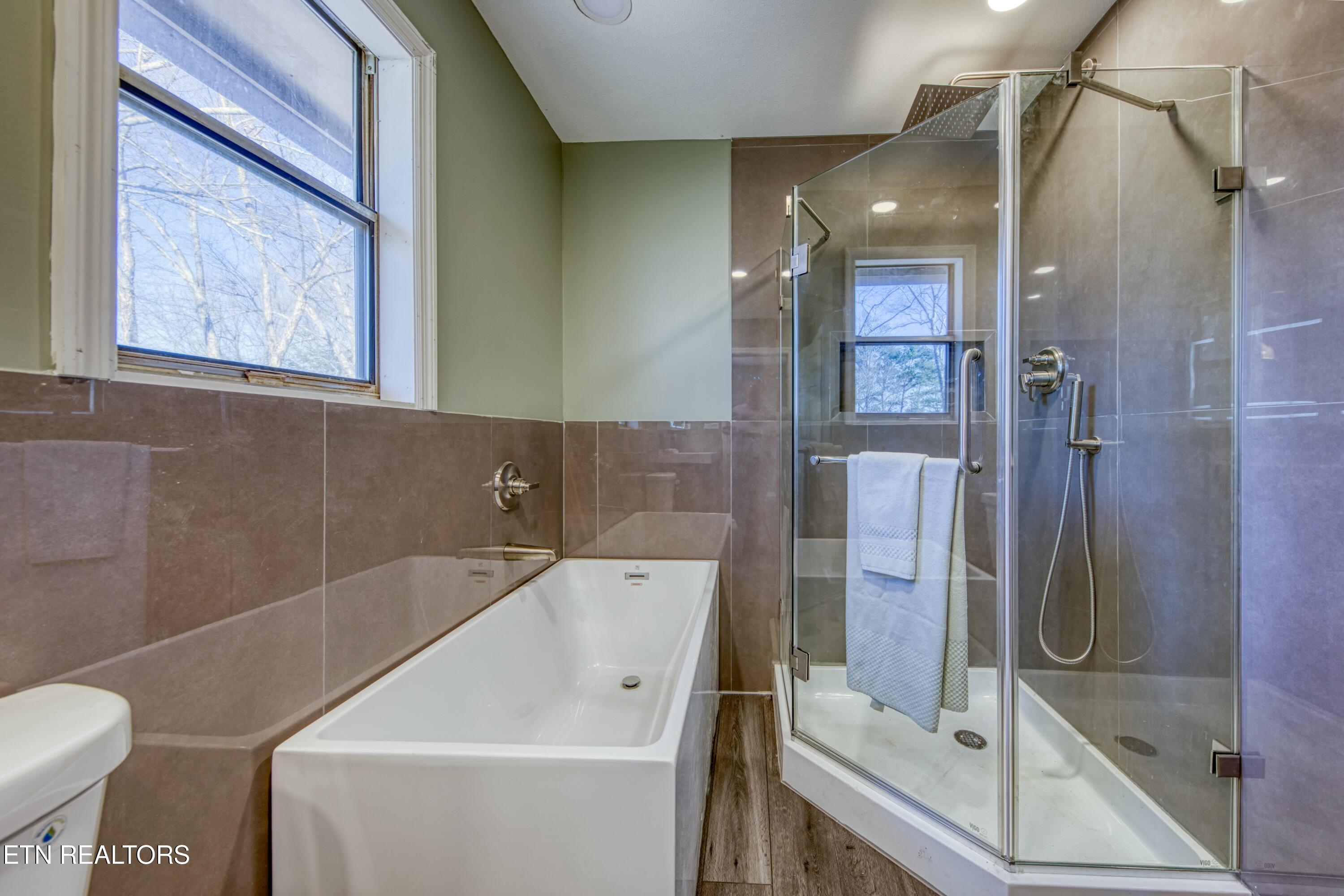 8709 Olde Colony Tr, 9