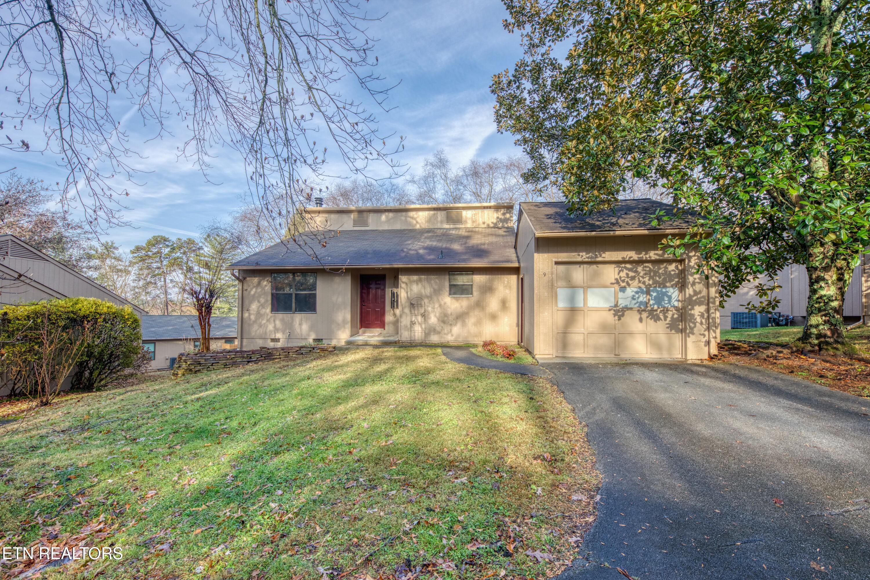 8709 Olde Colony Tr, 9