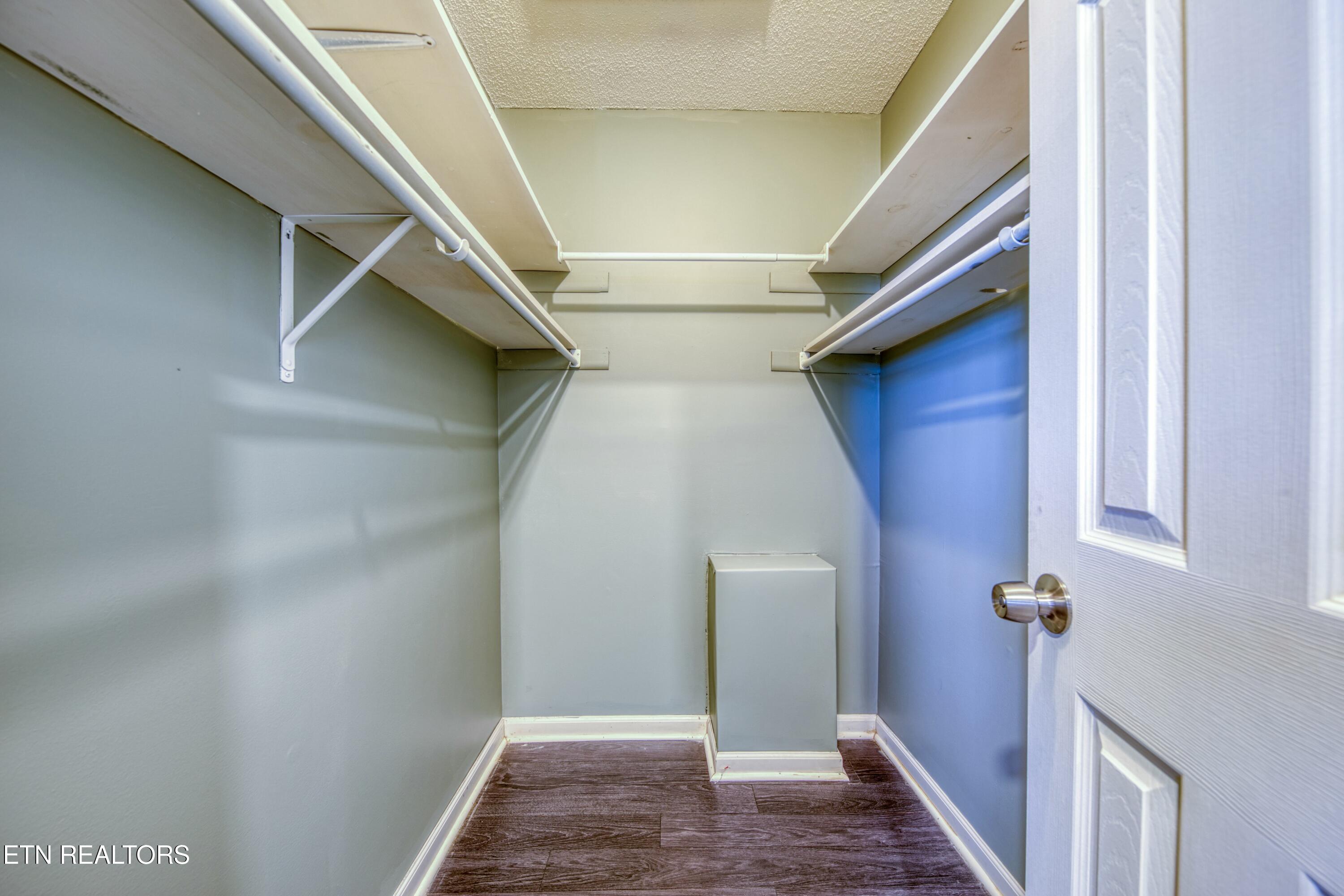 8709 Olde Colony Tr, 9
