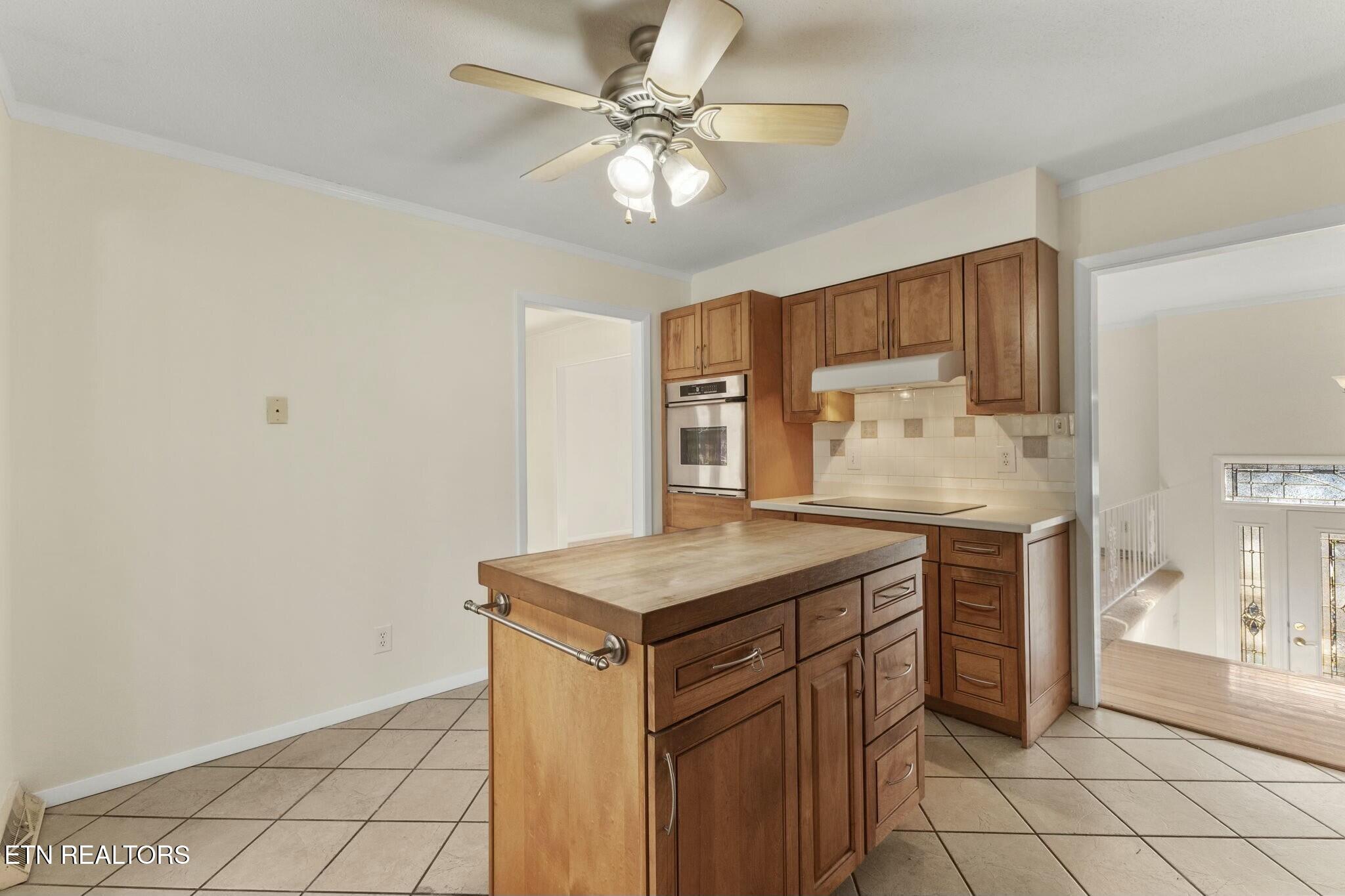 1943 Grenada Blvd