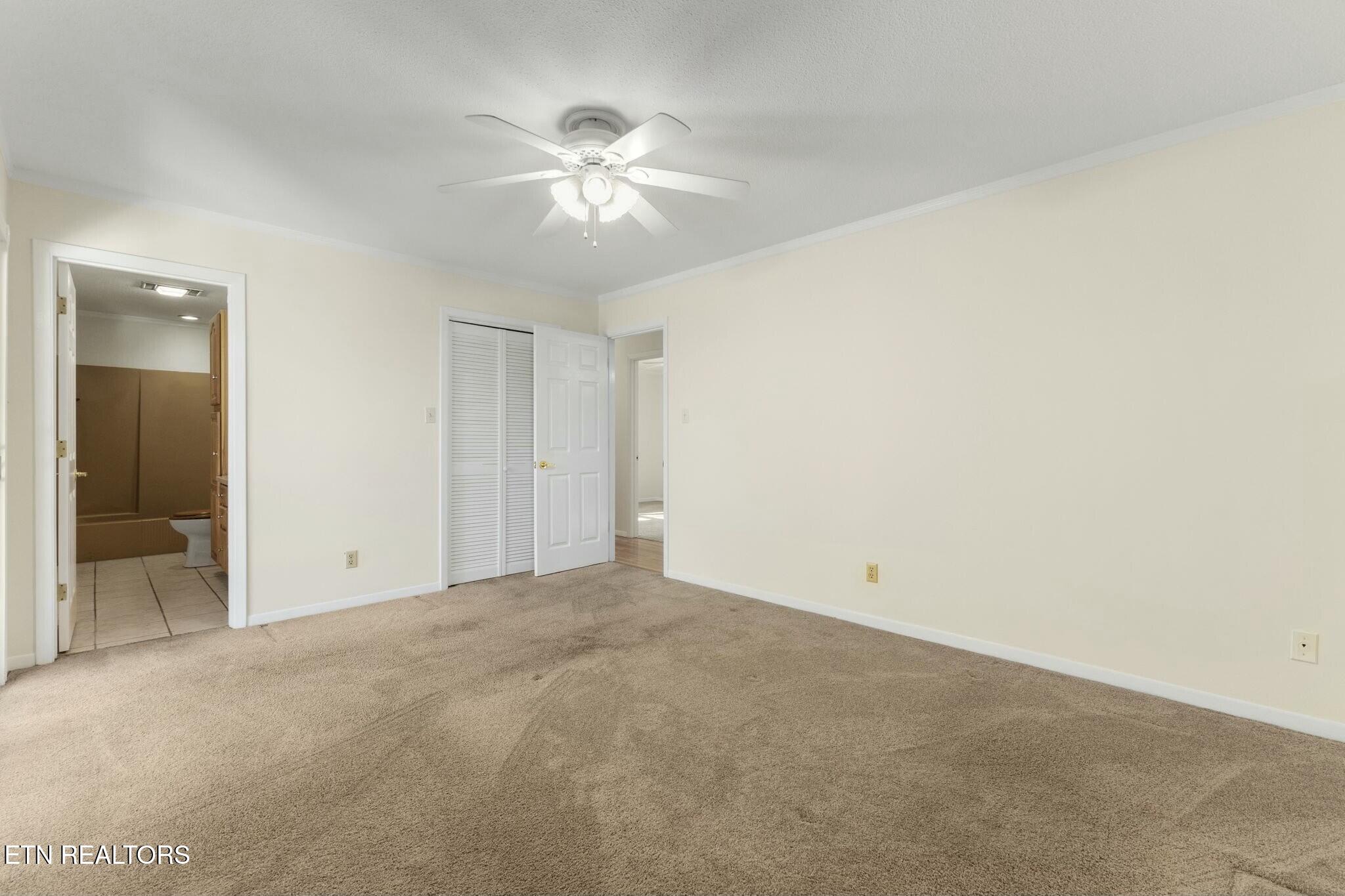 1943 Grenada Blvd