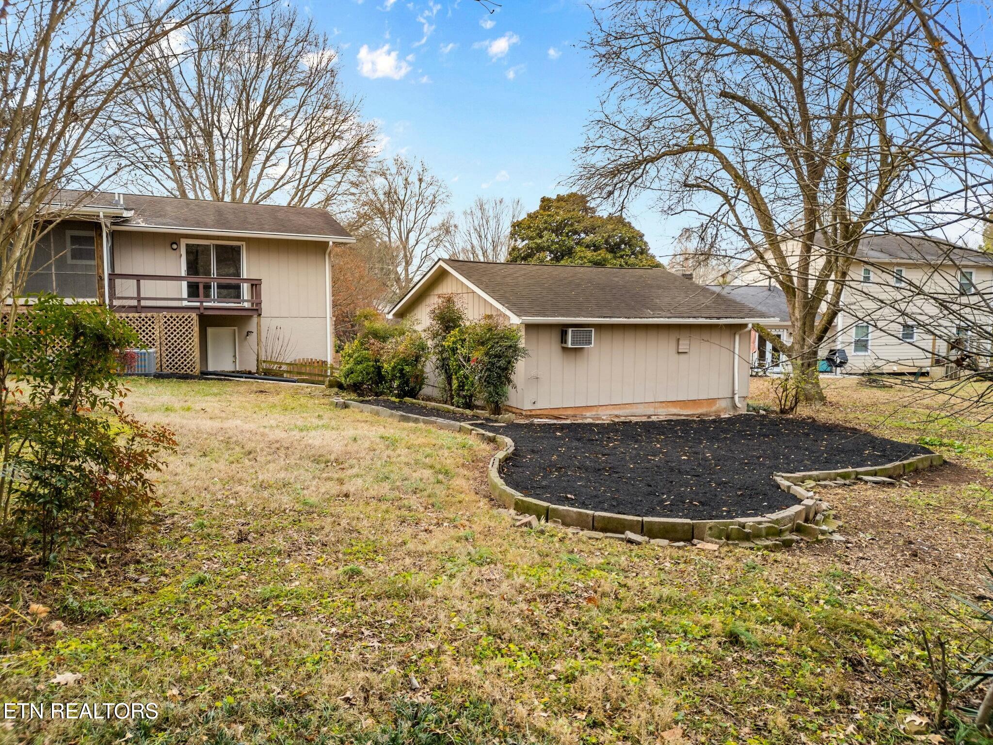 1943 Grenada Blvd