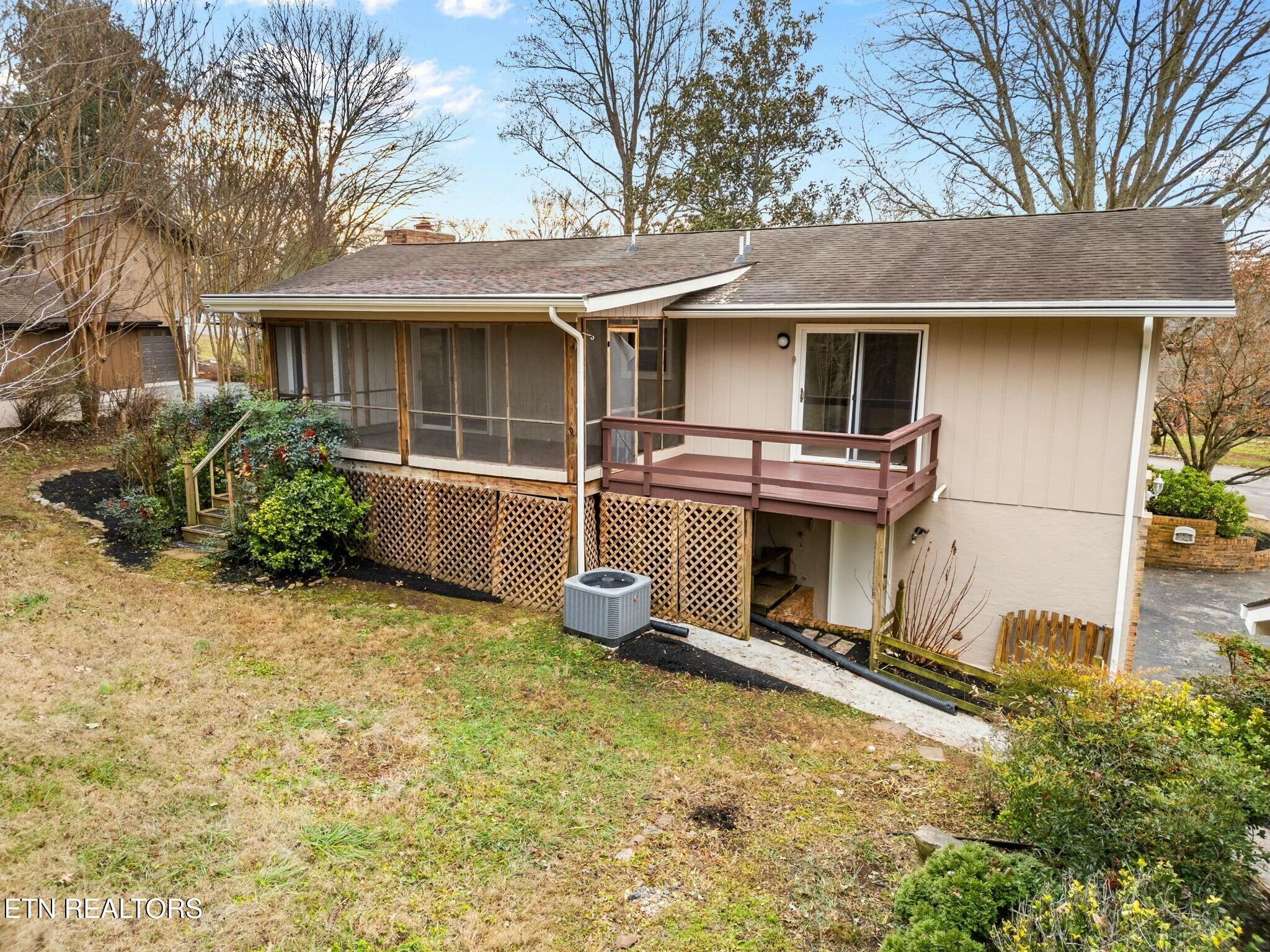 1943 Grenada Blvd