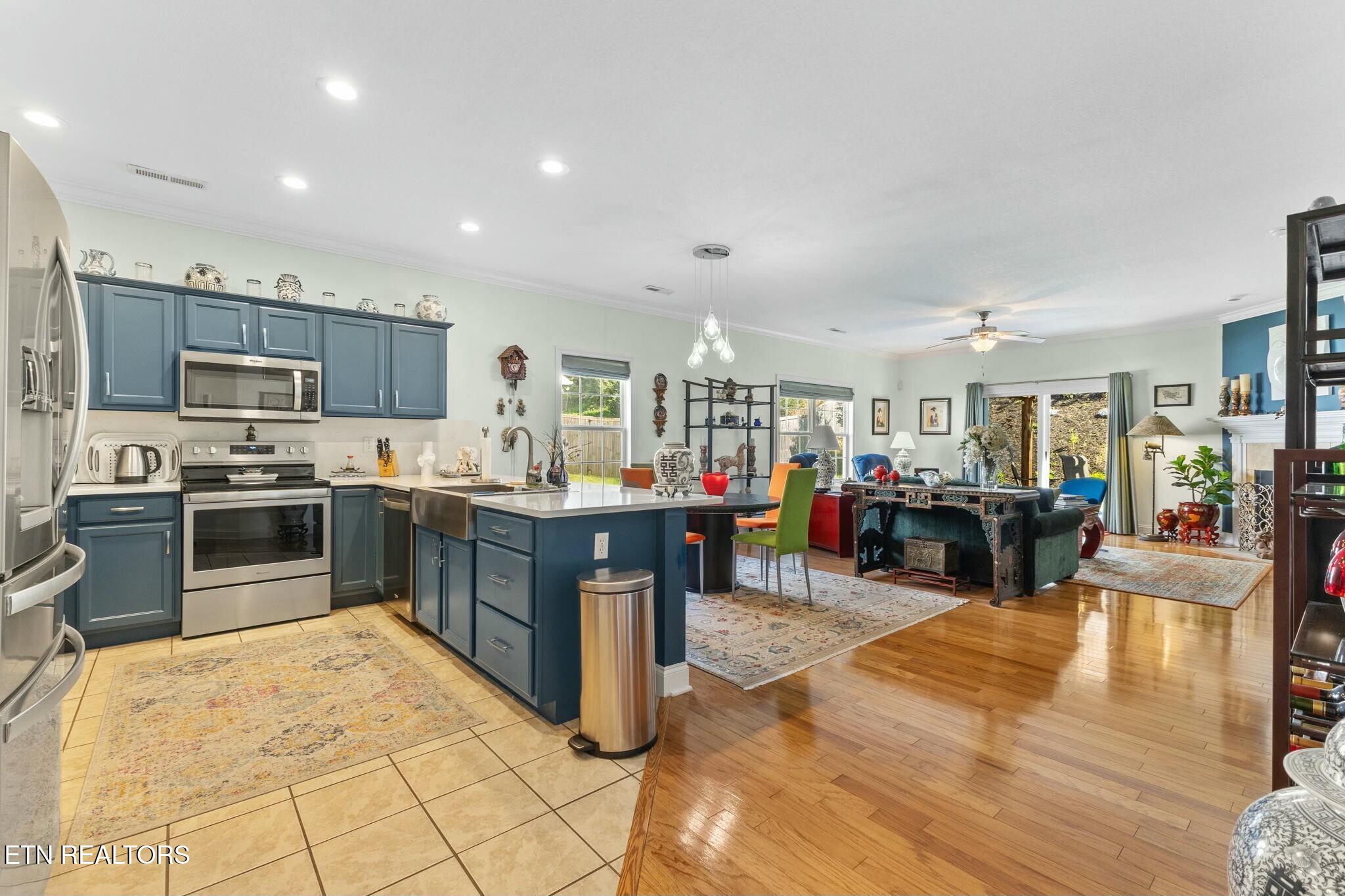 5420 Oak Harbor Lane