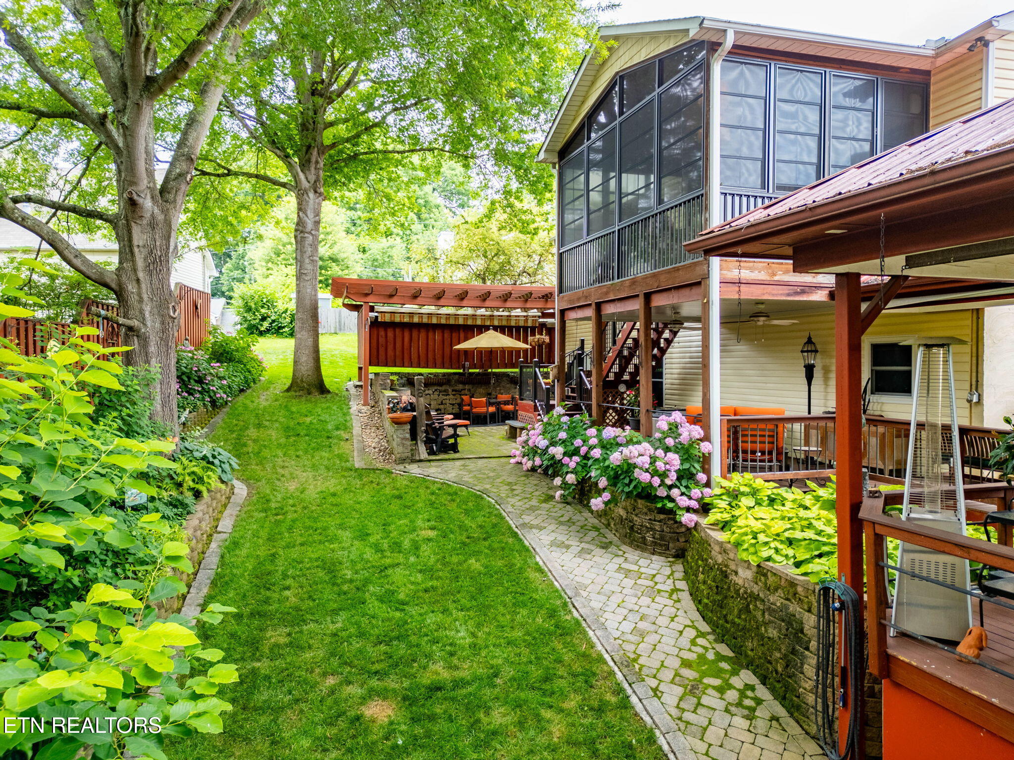 1807 Poplar Hill Rd, Knoxville