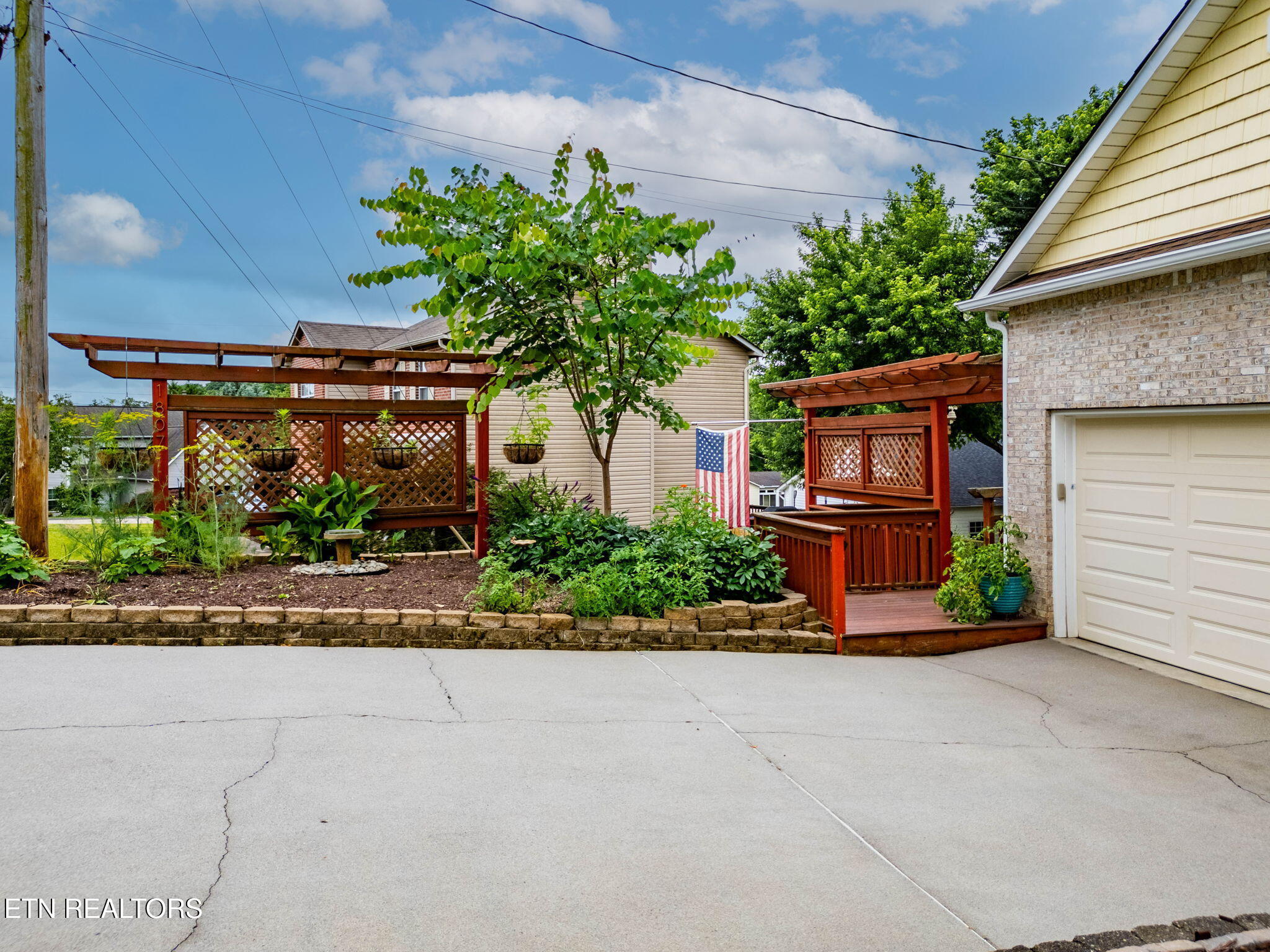 1807 Poplar Hill Rd, Knoxville