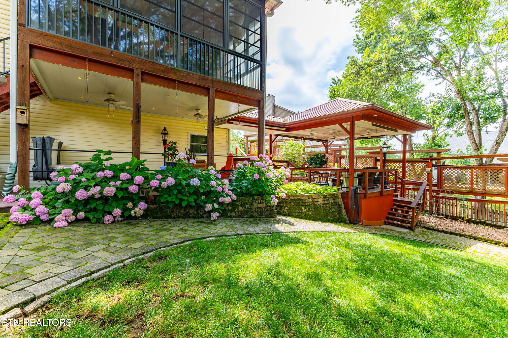 1807 Poplar Hill Rd, Knoxville