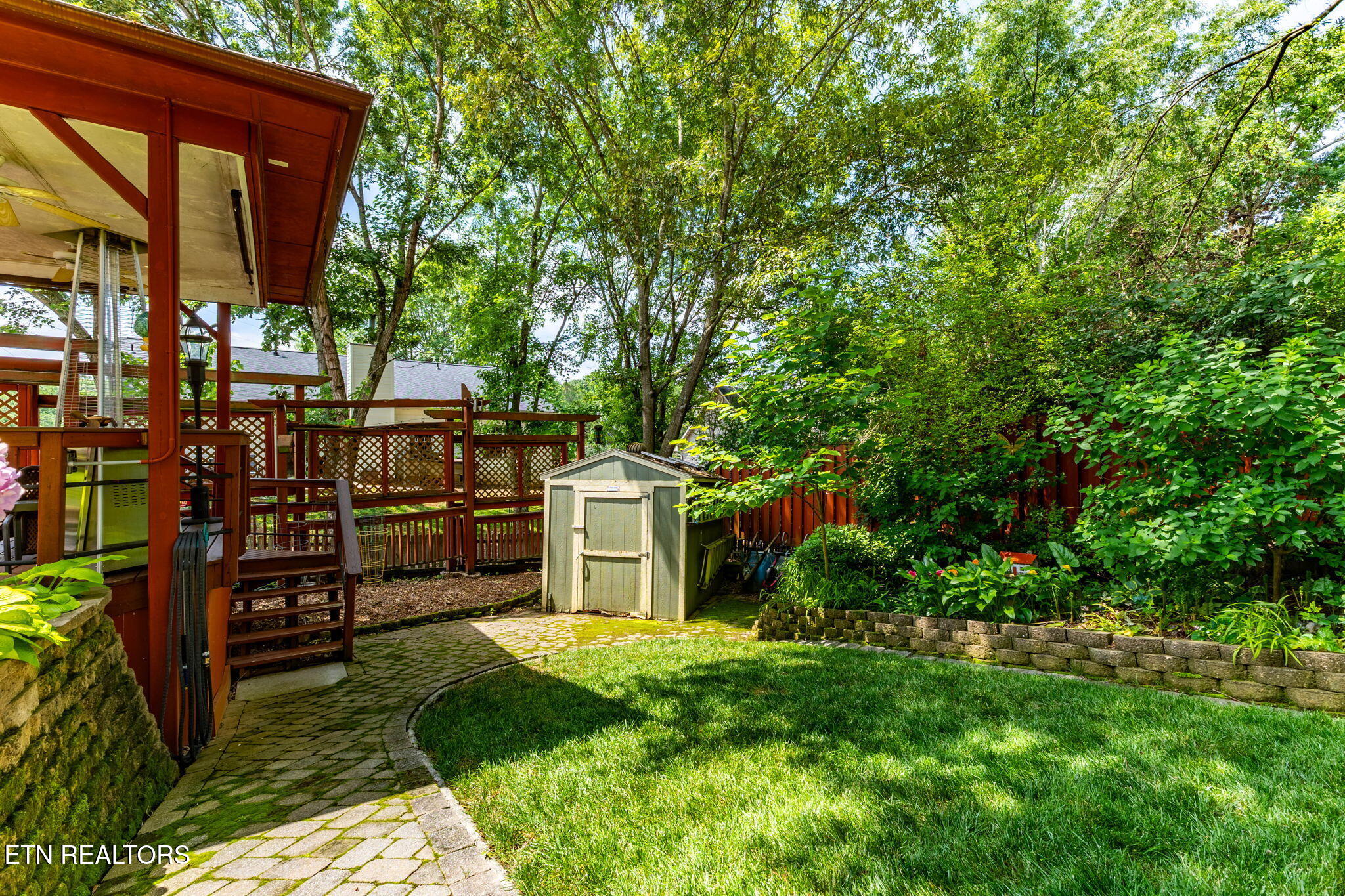 1807 Poplar Hill Rd, Knoxville