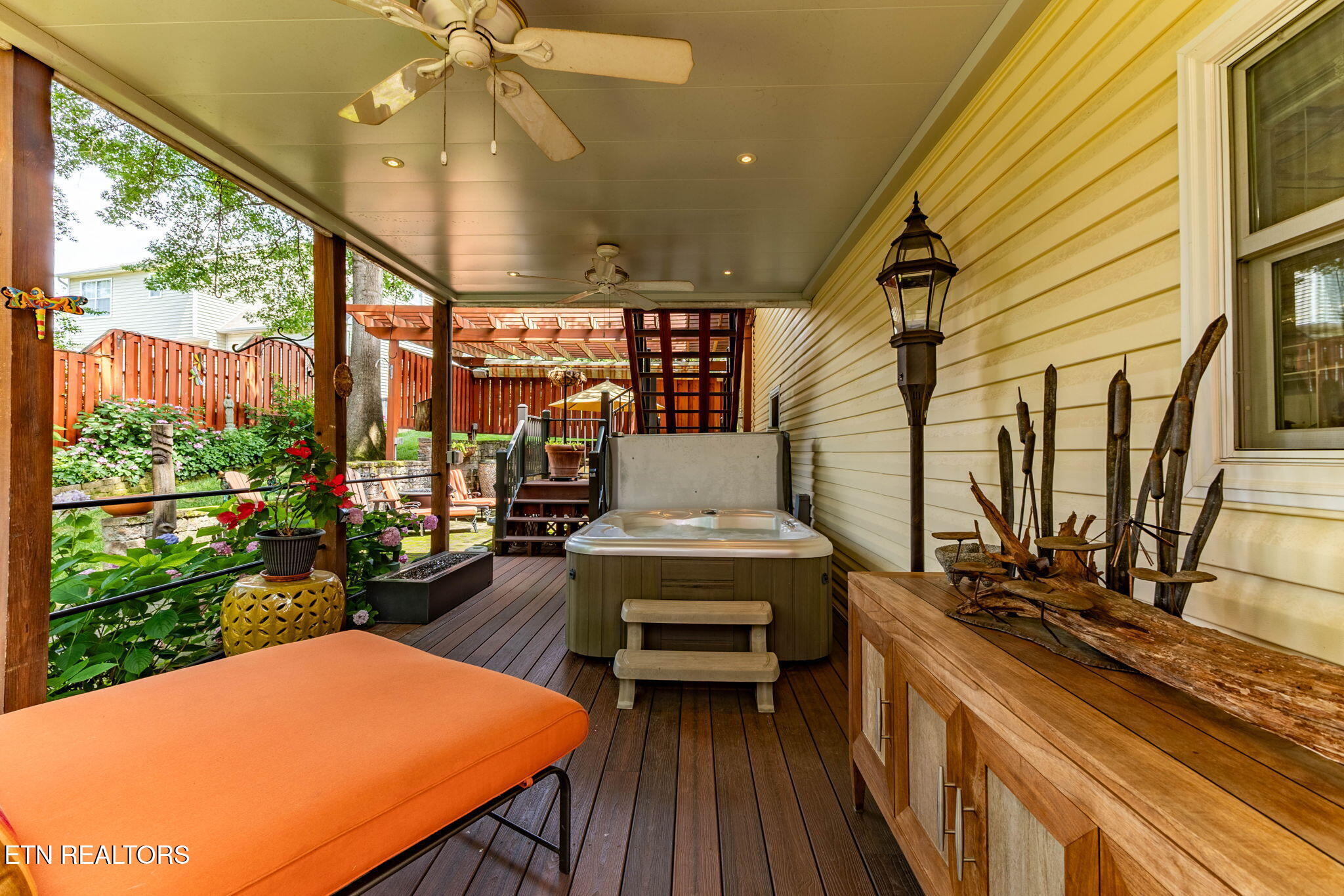 1807 Poplar Hill Rd, Knoxville