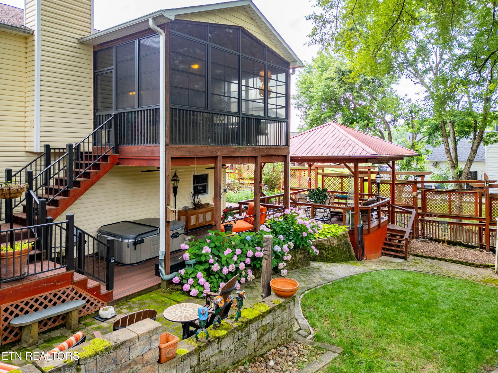 1807 Poplar Hill Rd, Knoxville