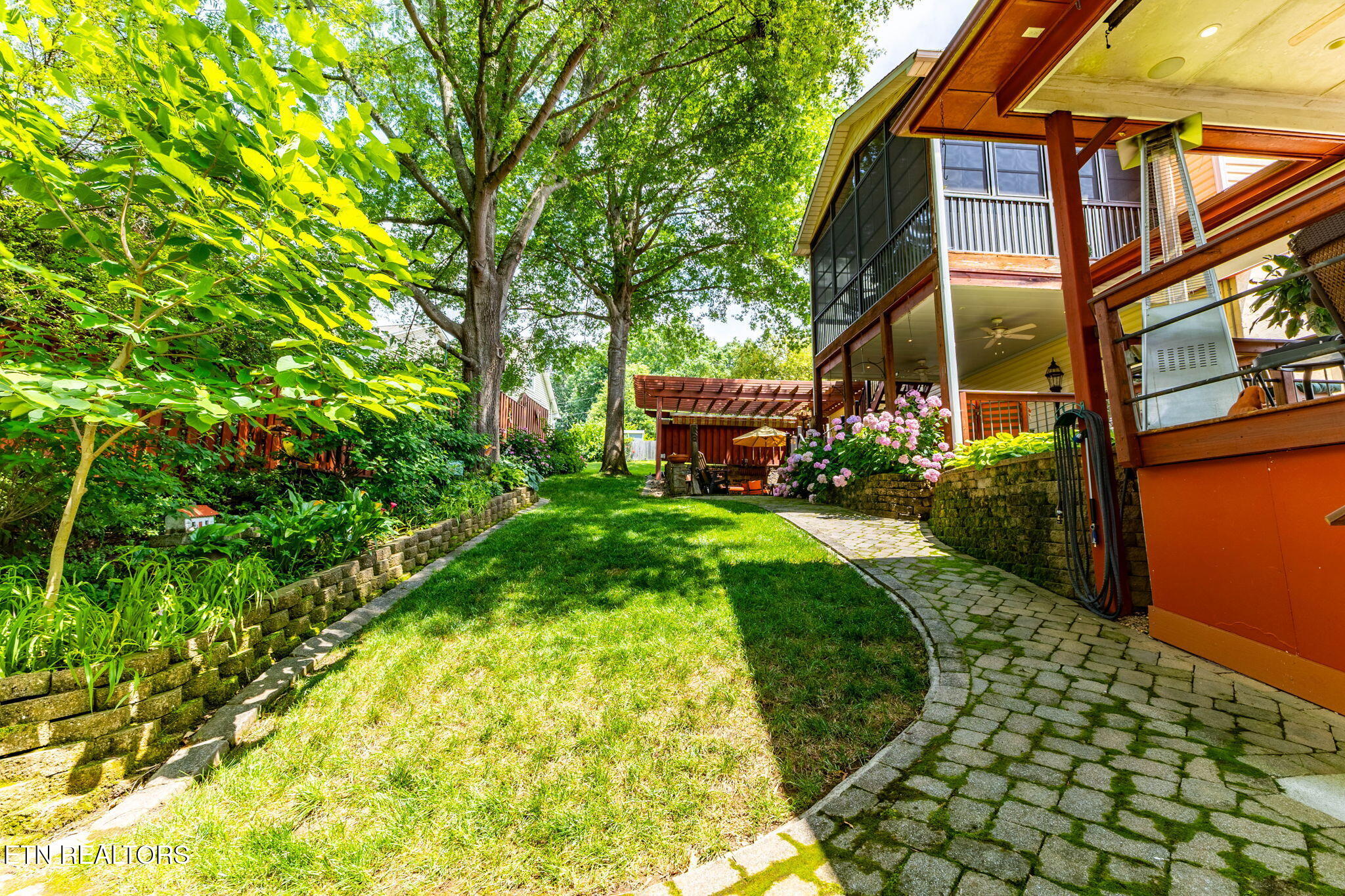 1807 Poplar Hill Rd, Knoxville