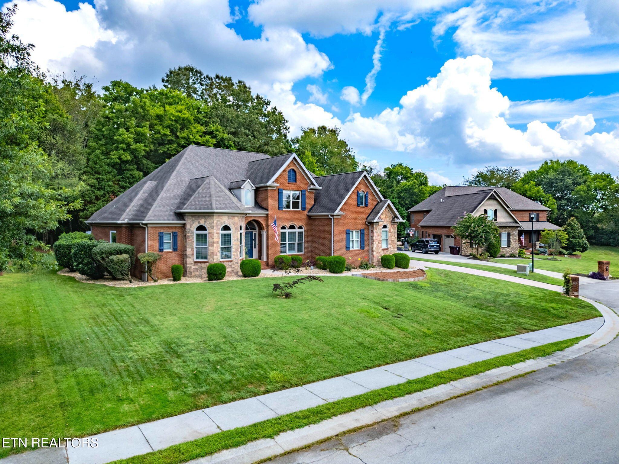 1808 Clingman View Drive