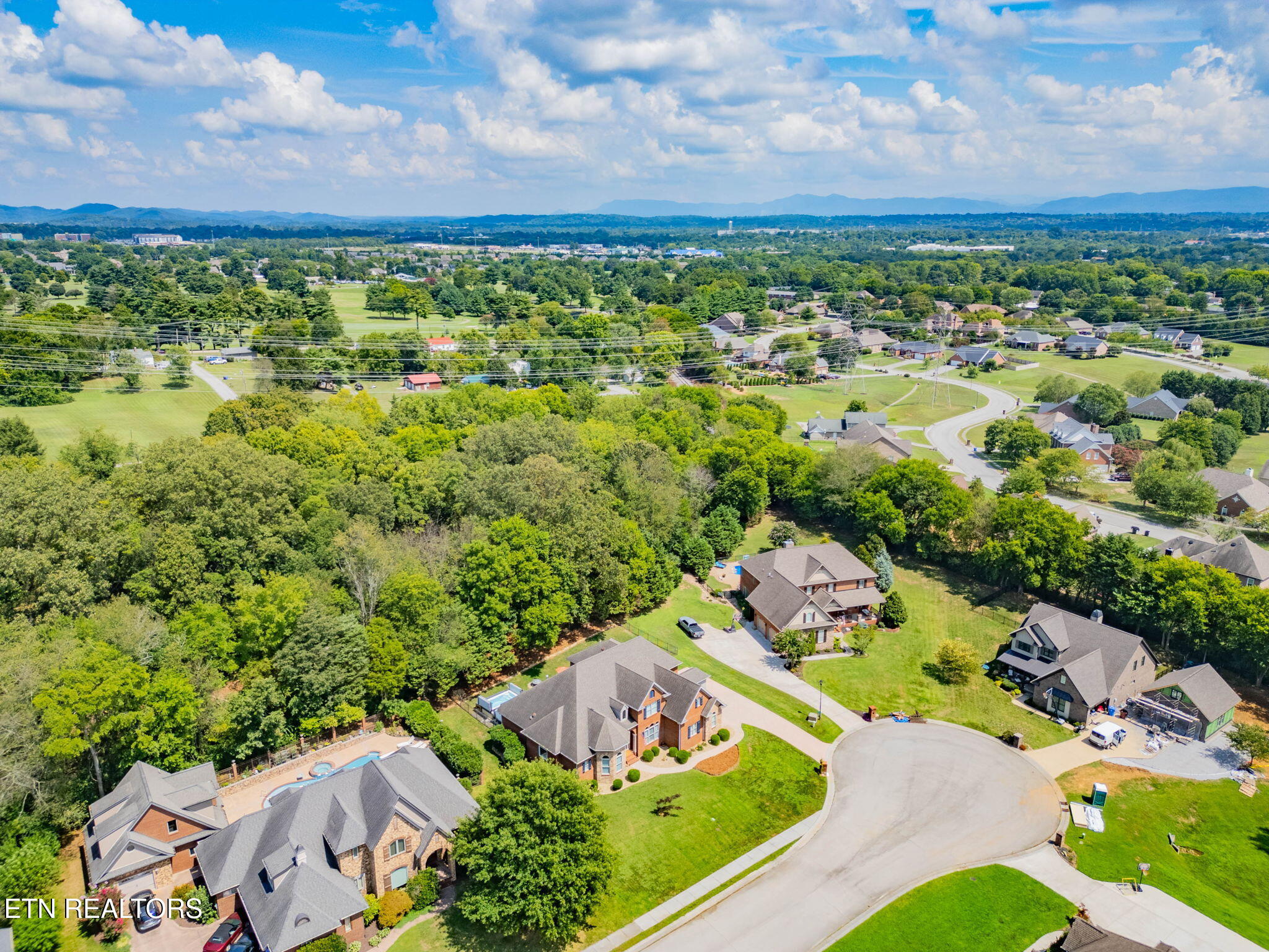 1808 Clingman View Drive