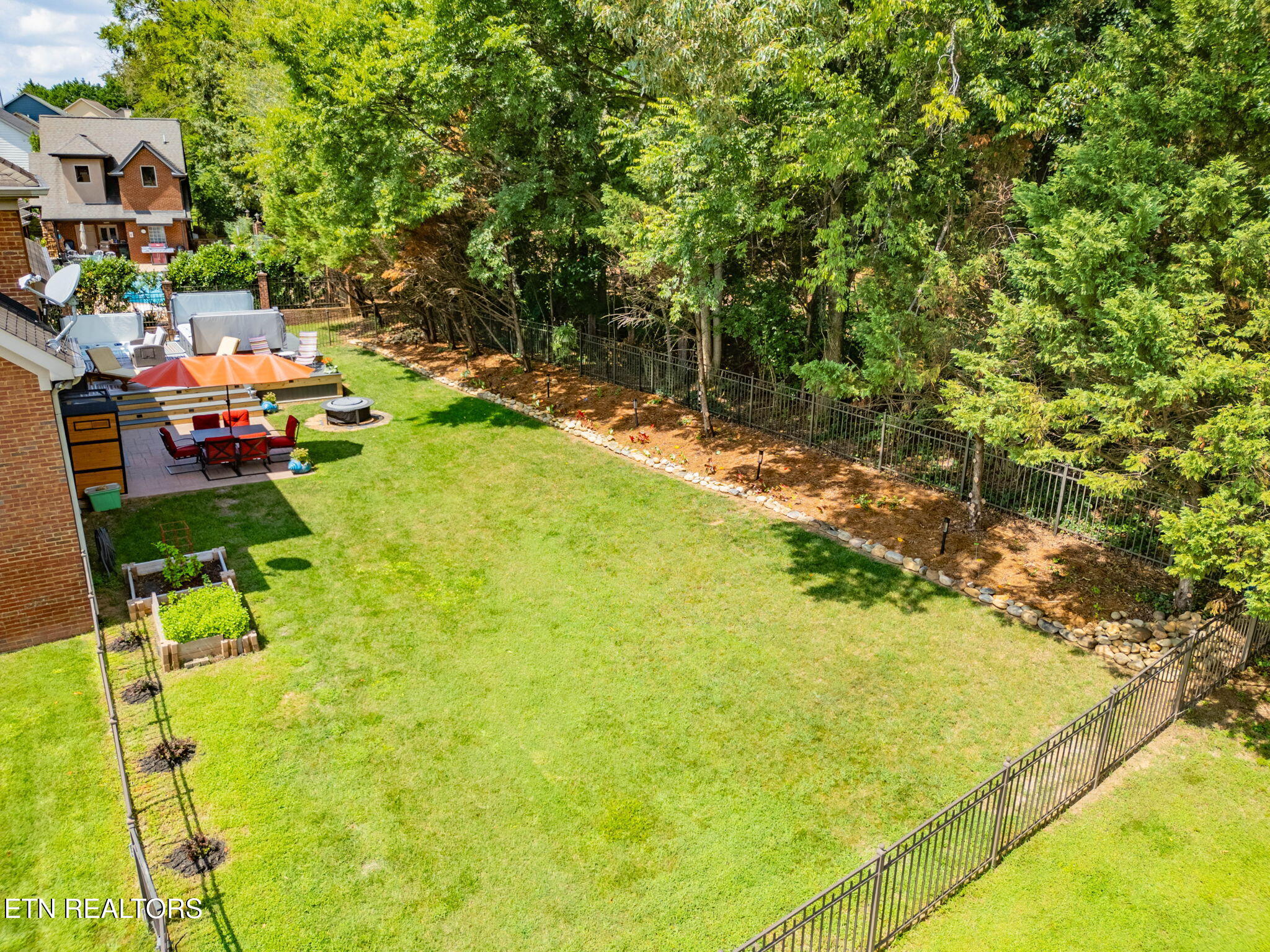 1808 Clingman View Drive