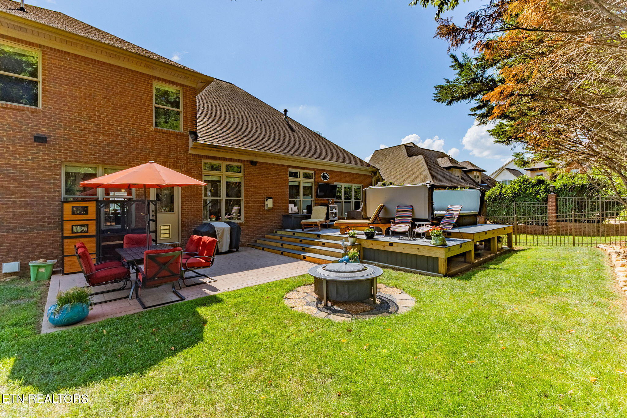 1808 Clingman View Drive