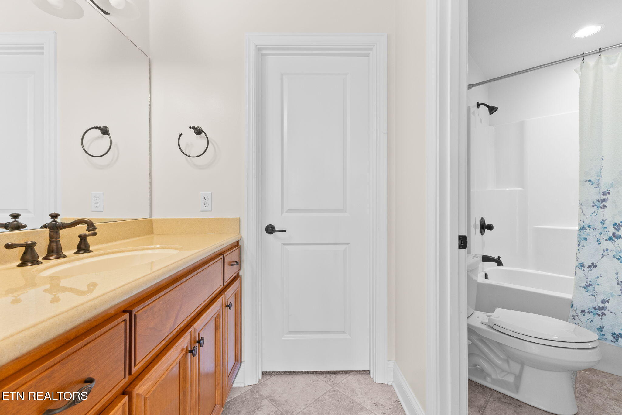 1808 Clingman View Drive