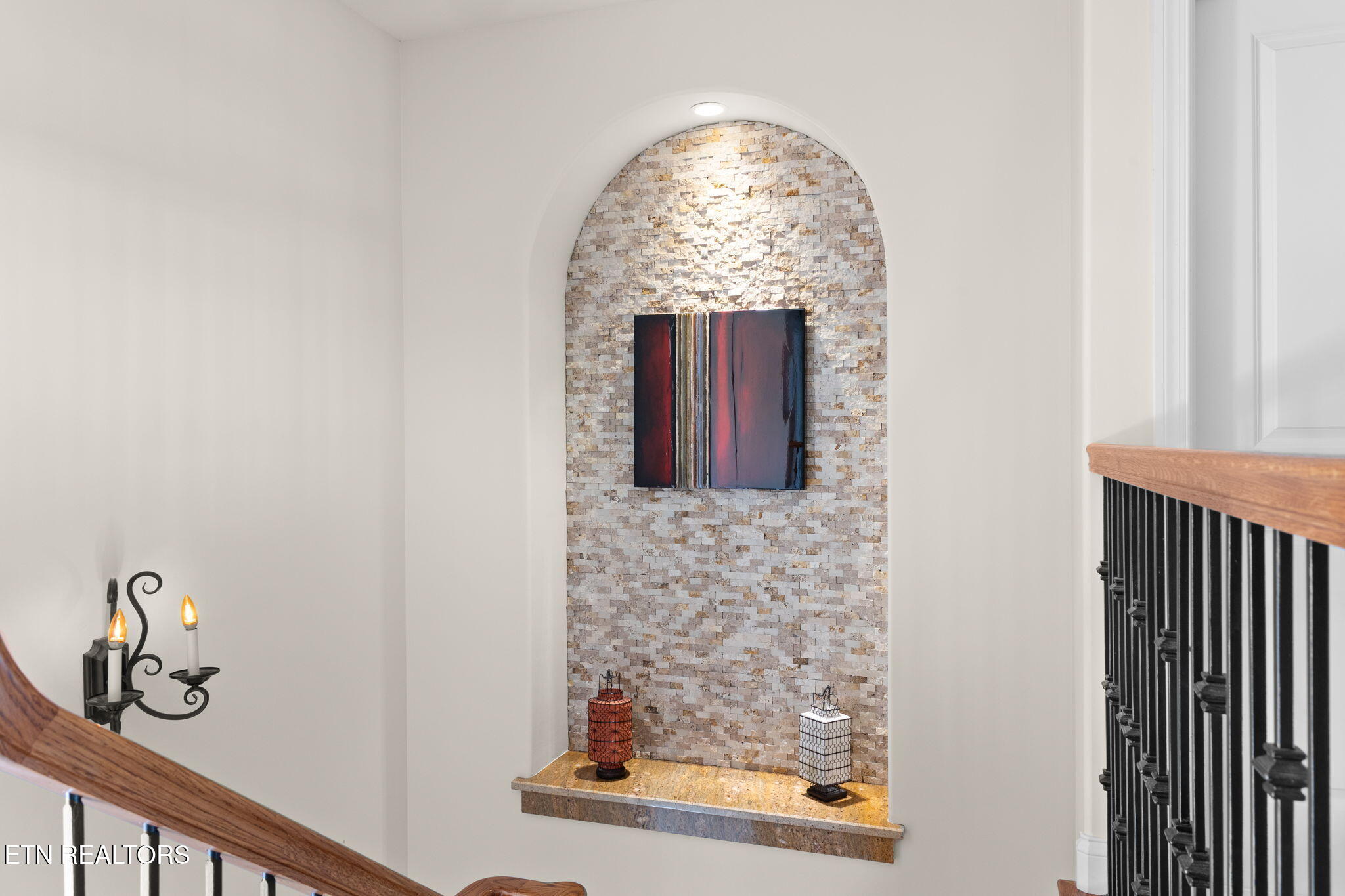 1808 Clingman View Drive