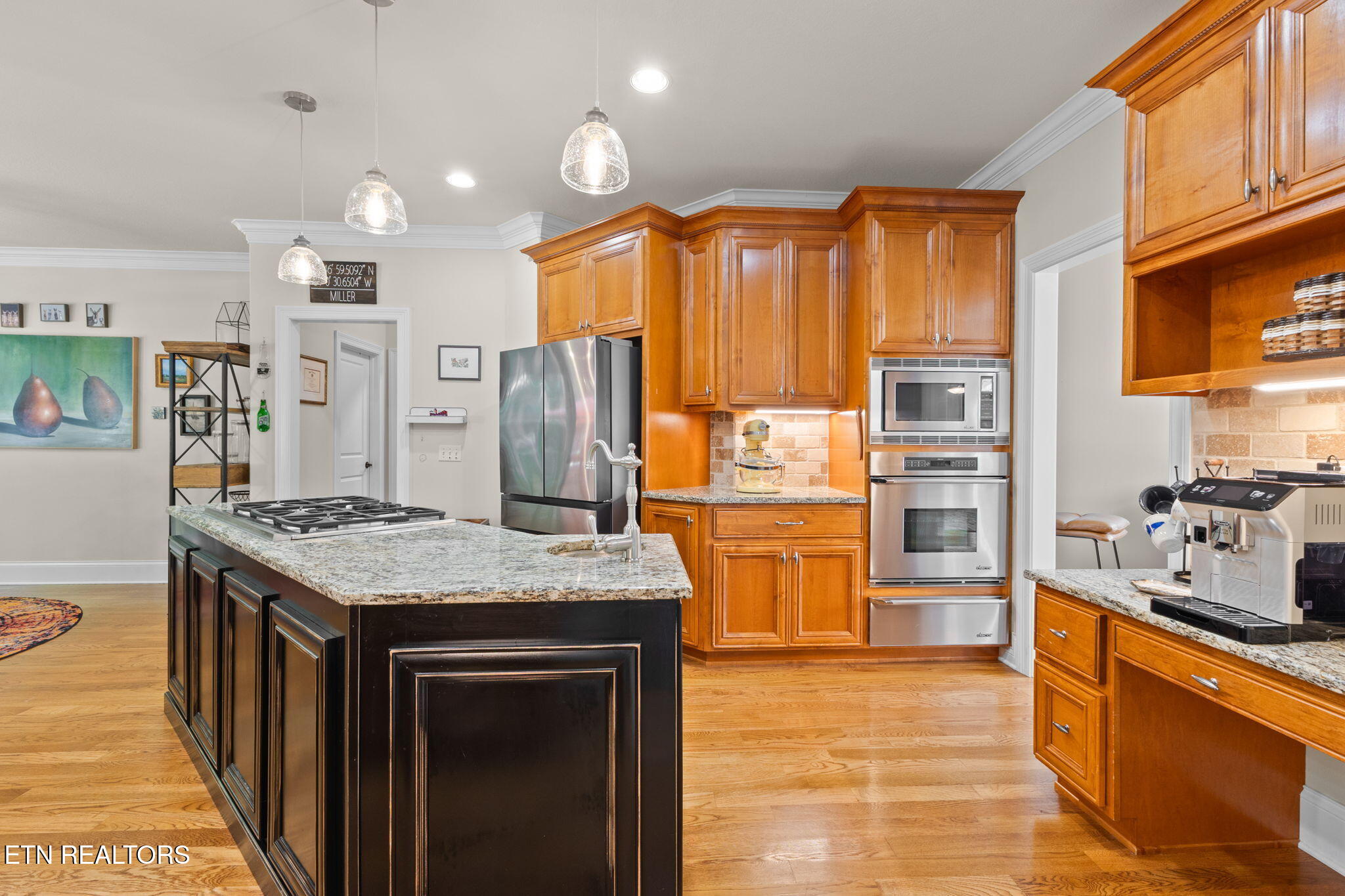 1808 Clingman View Drive