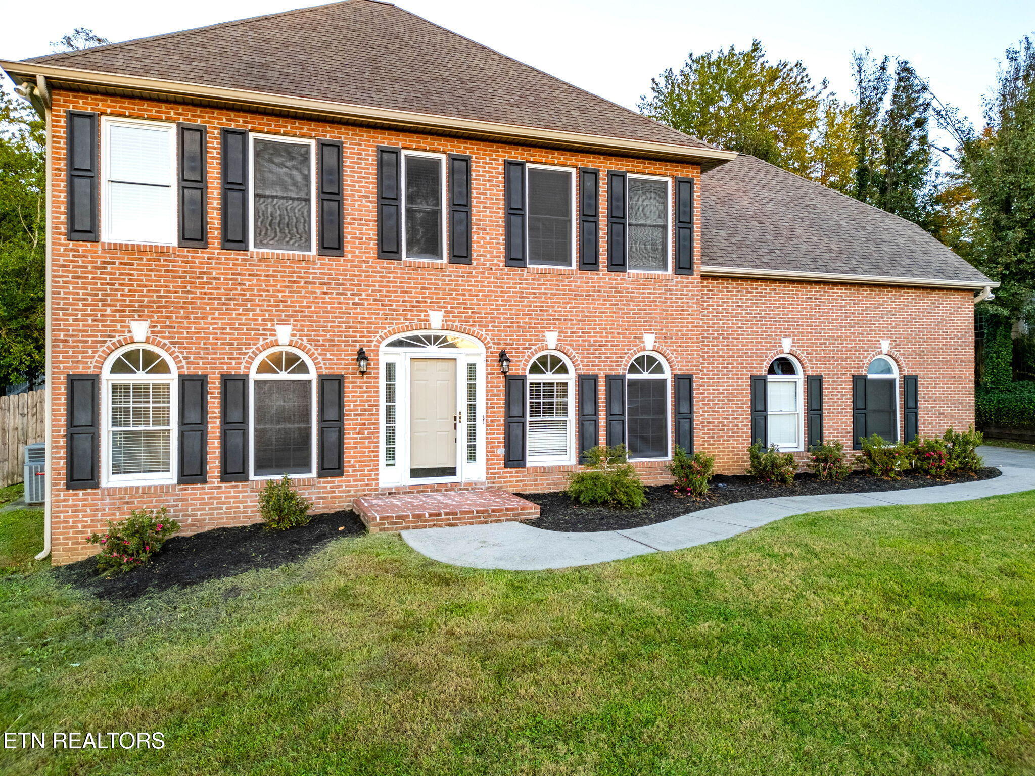 1220 Kirby Glen Drive