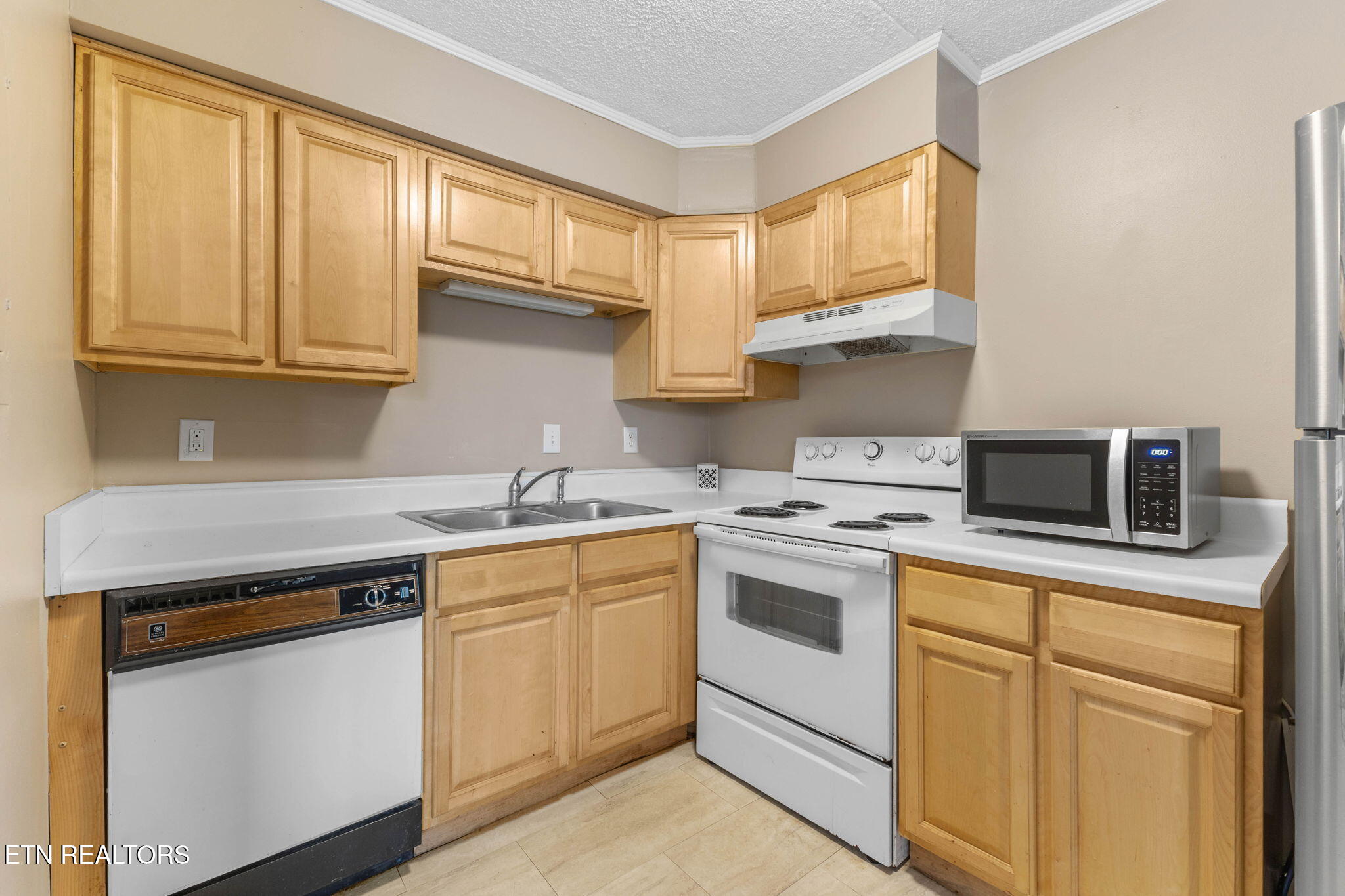 2718 Painter Ave, A106