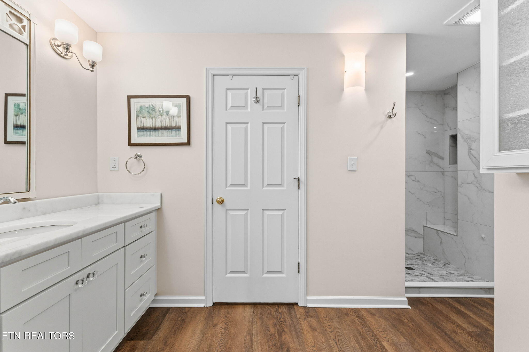 916 Highland Point Drive